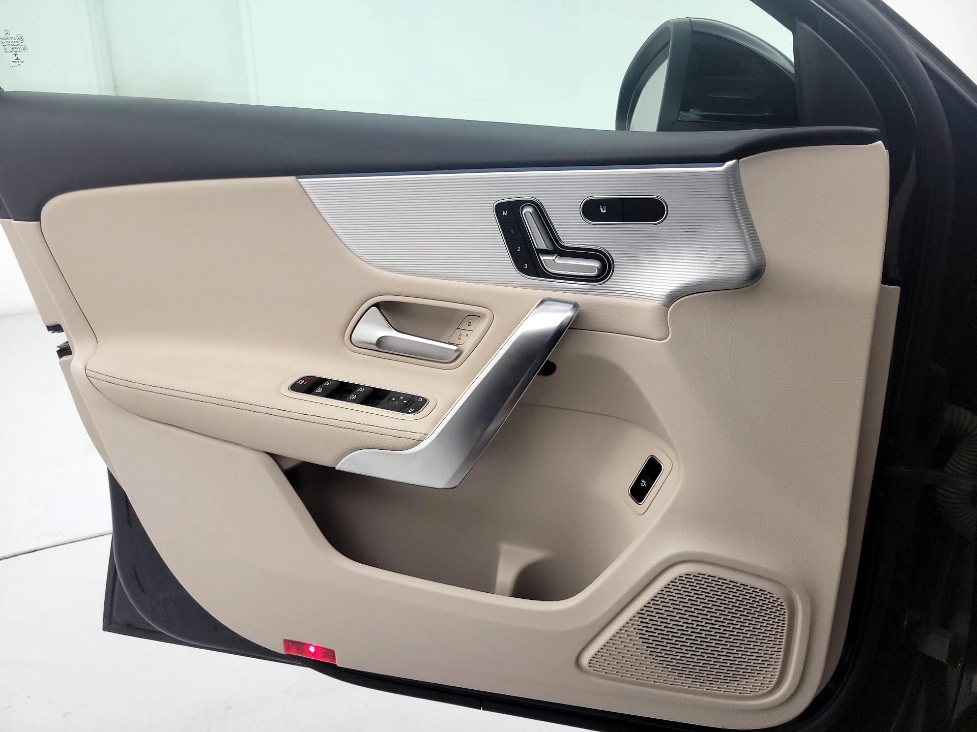 Thumbnail: 2021 Mercedes-Benz A-Class - 12