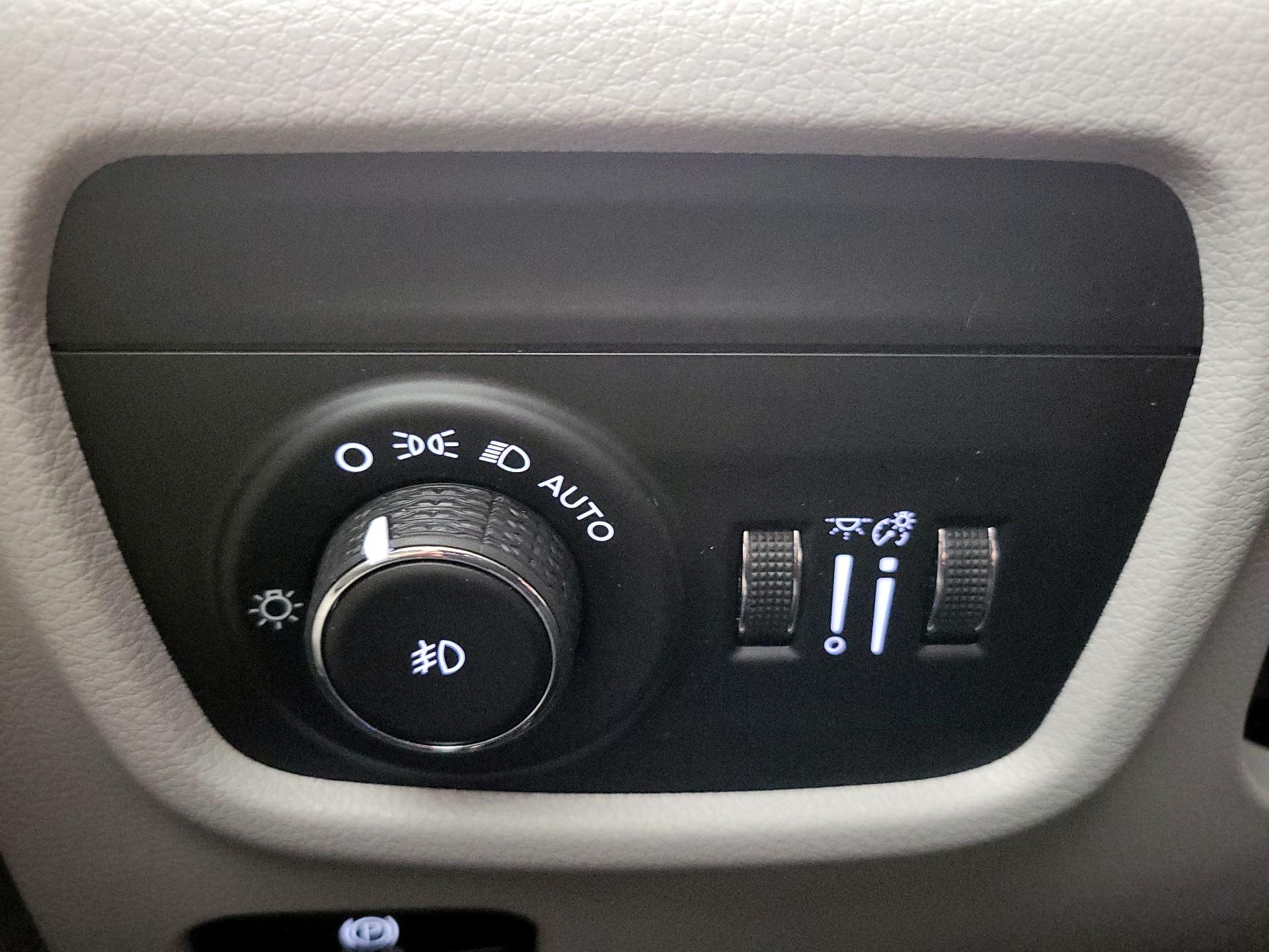 Thumbnail: 2022 Jeep Grand Cherokee - 13