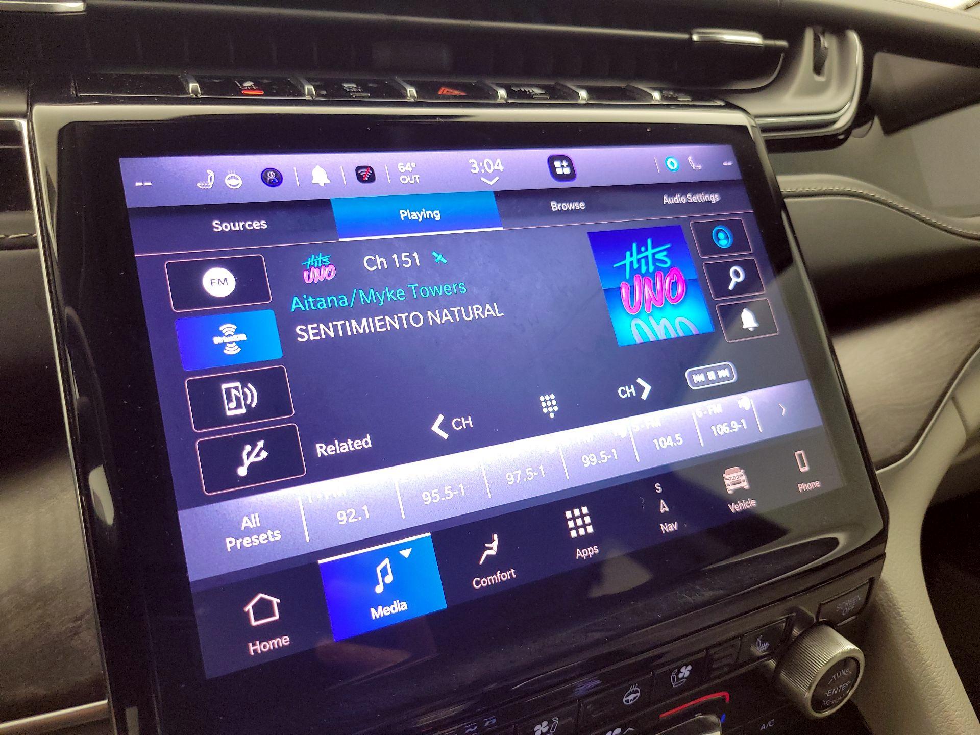 Thumbnail: 2022 Jeep Grand Cherokee - 16