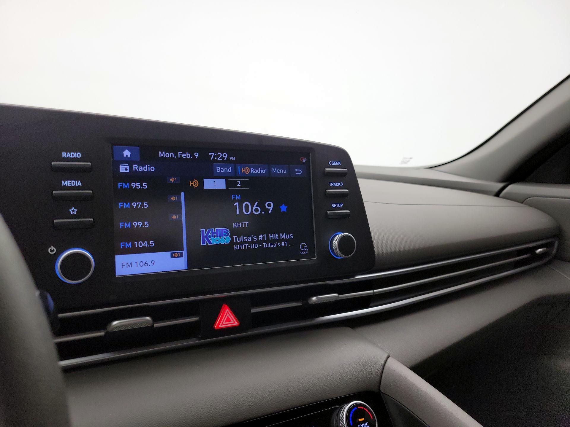 Thumbnail: 2023 Hyundai Elantra - 15