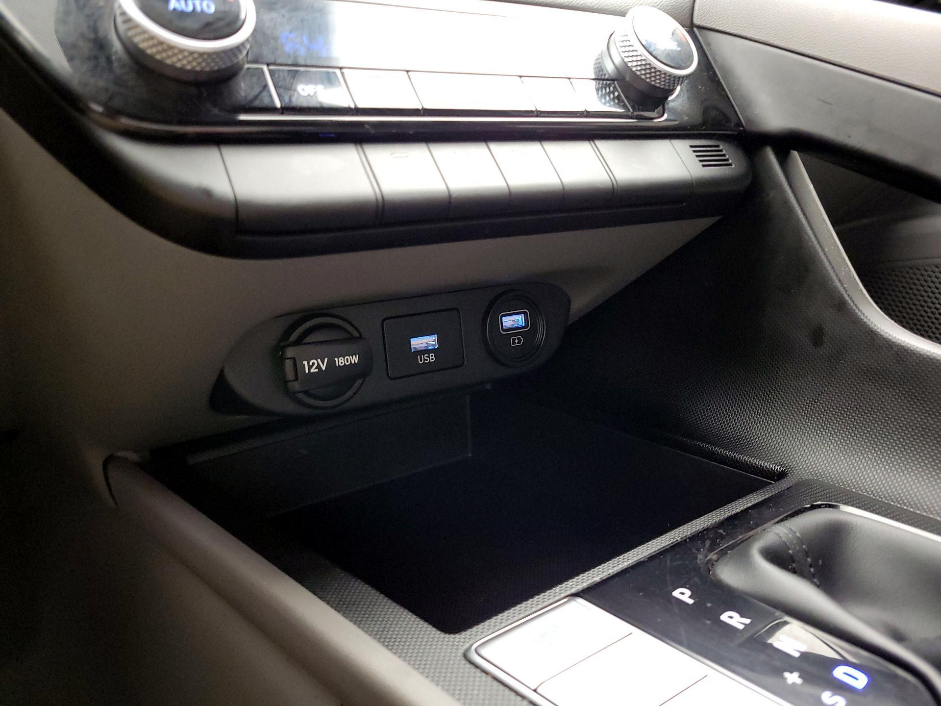 Thumbnail: 2023 Hyundai Elantra - 18