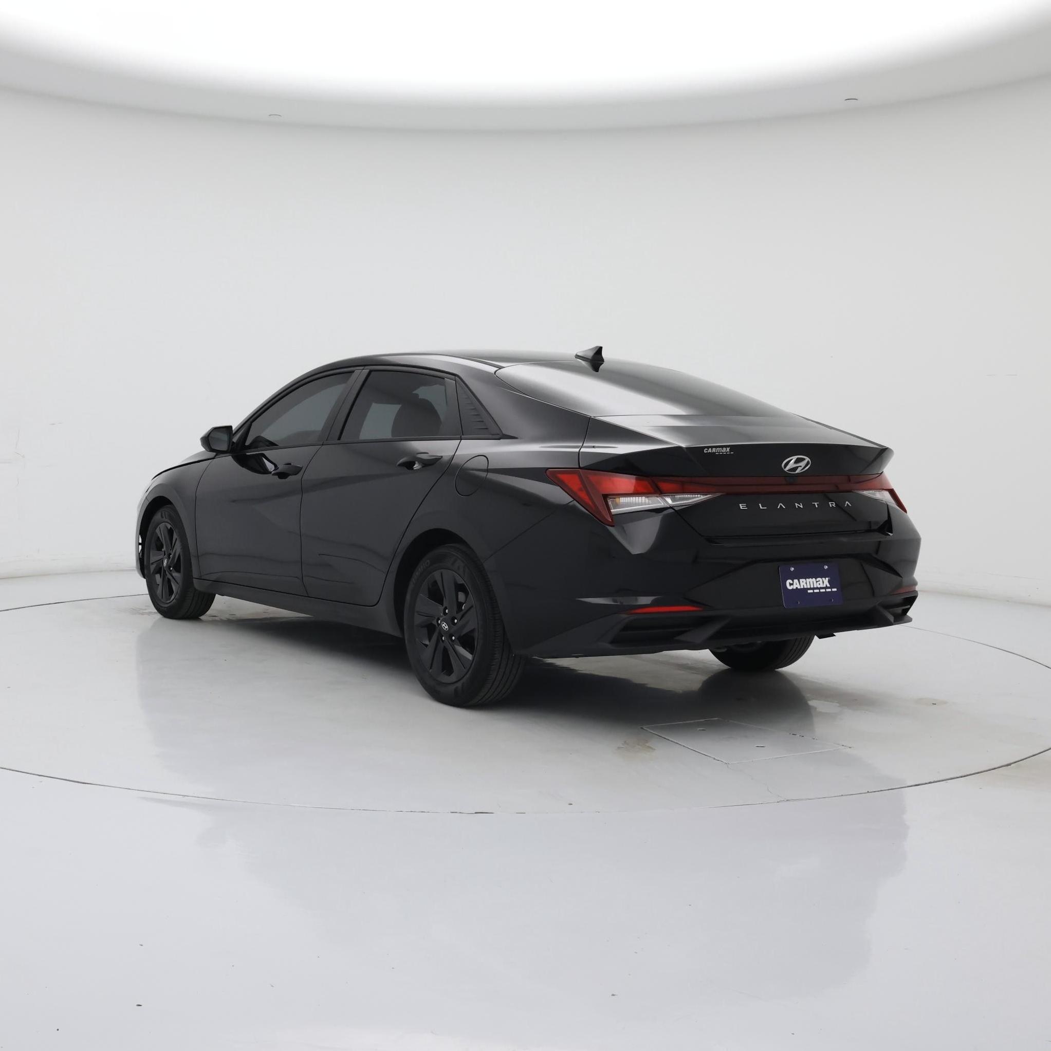 Thumbnail: 2023 Hyundai Elantra - 2