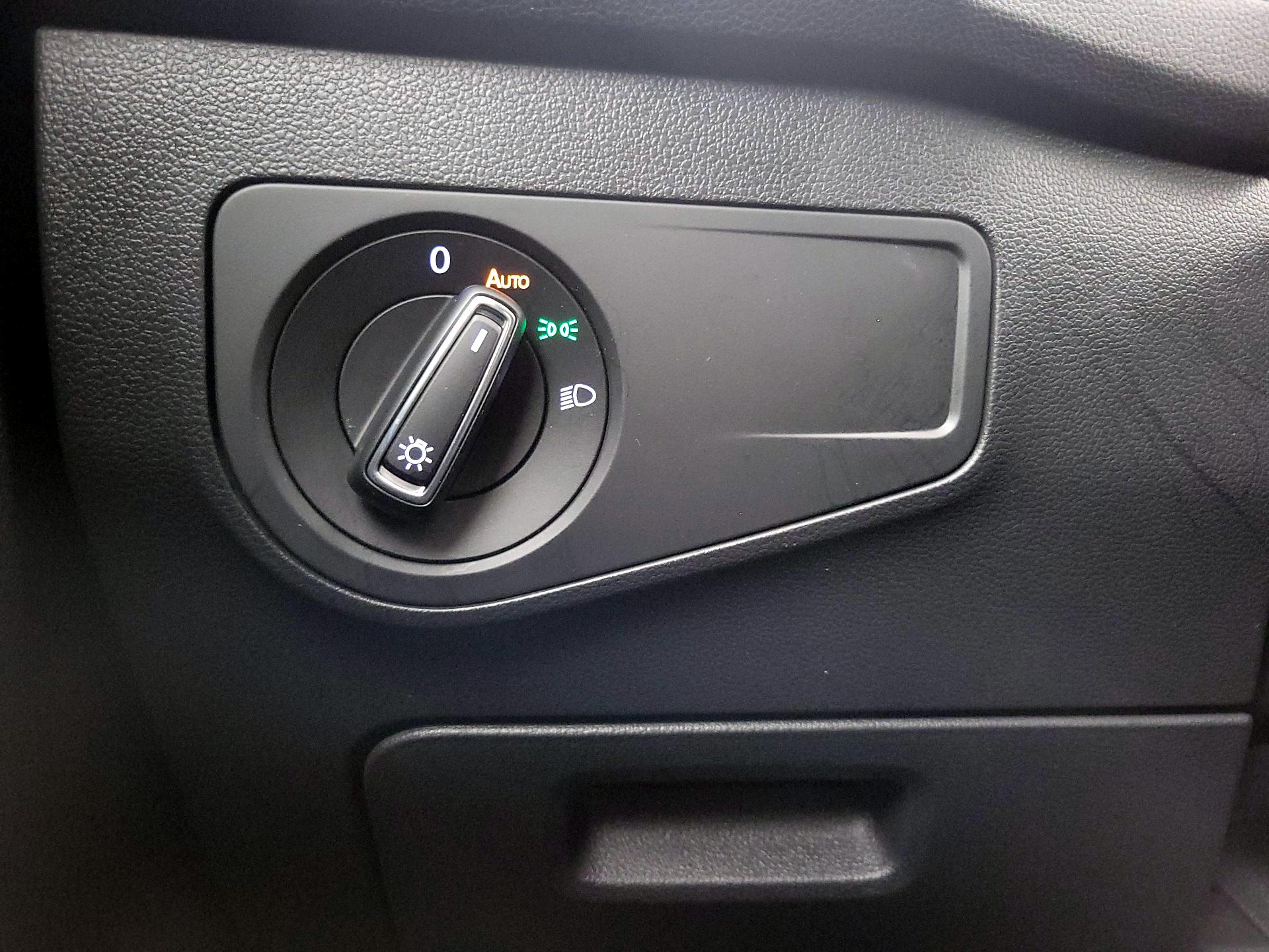 Thumbnail: 2024 Volkswagen Tiguan - 13