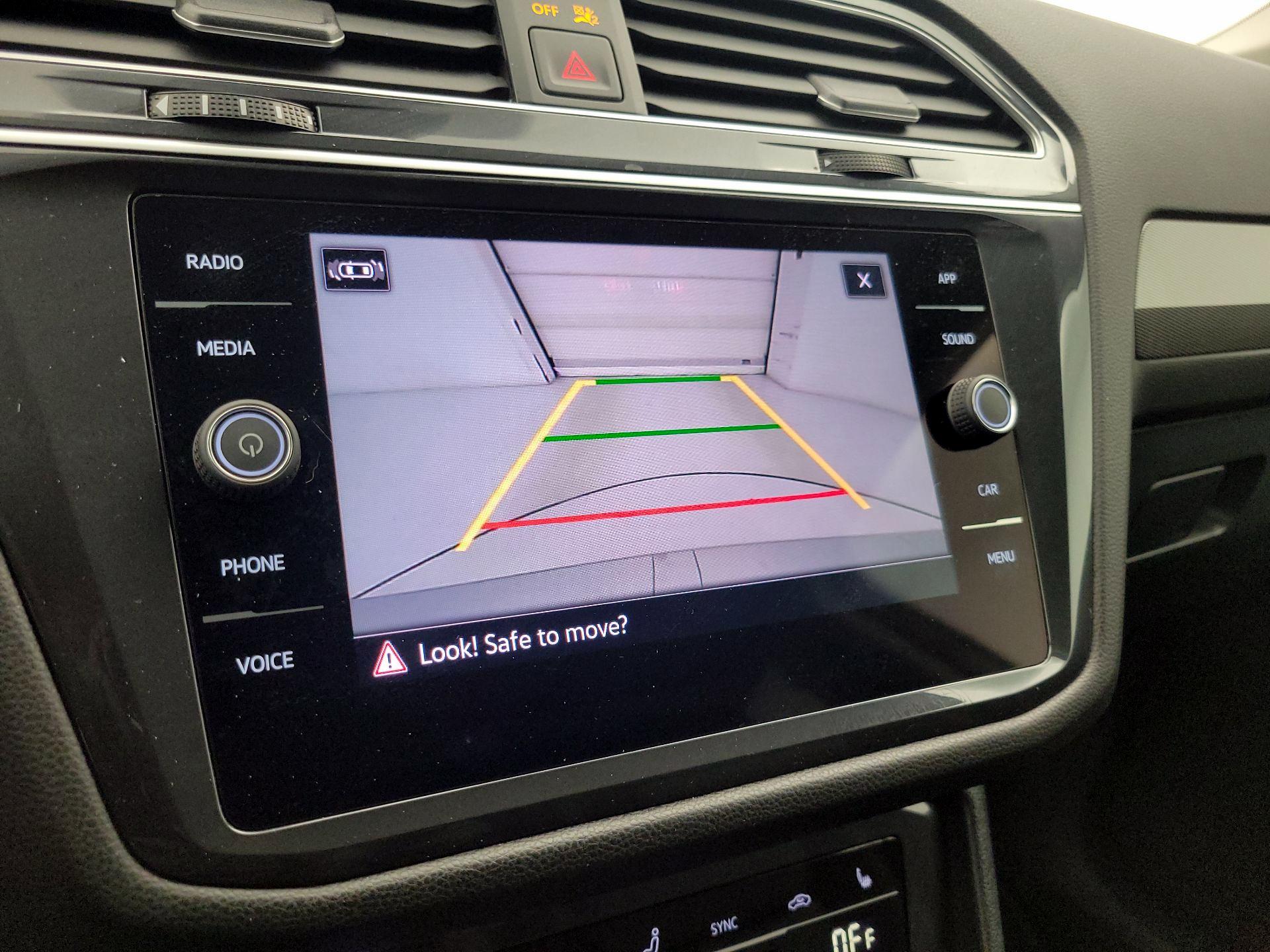 Thumbnail: 2024 Volkswagen Tiguan - 14