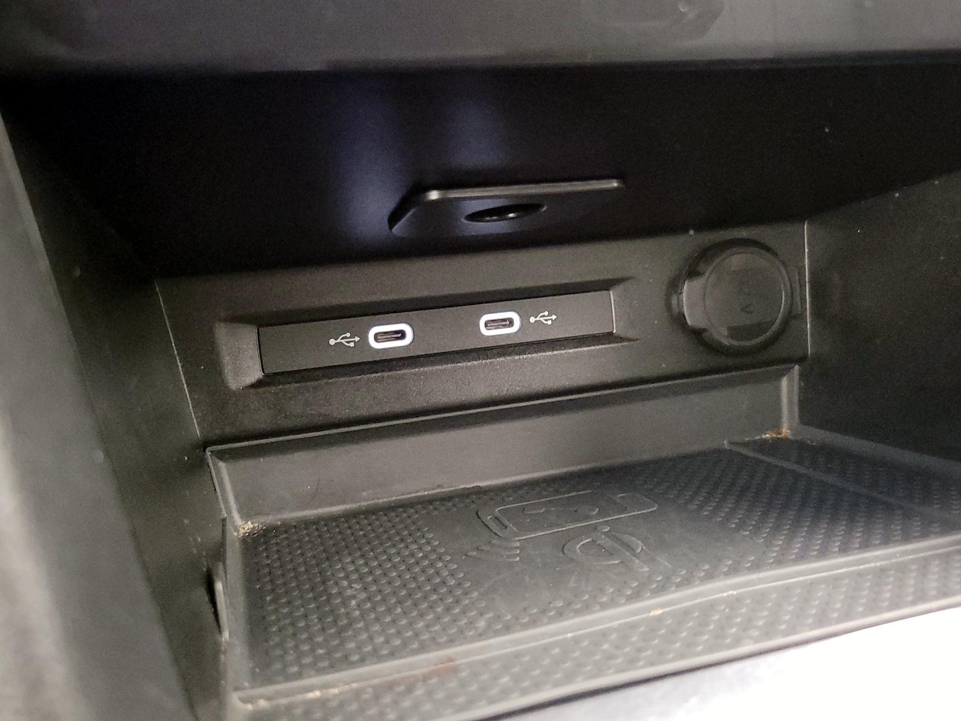 Thumbnail: 2024 Volkswagen Tiguan - 18