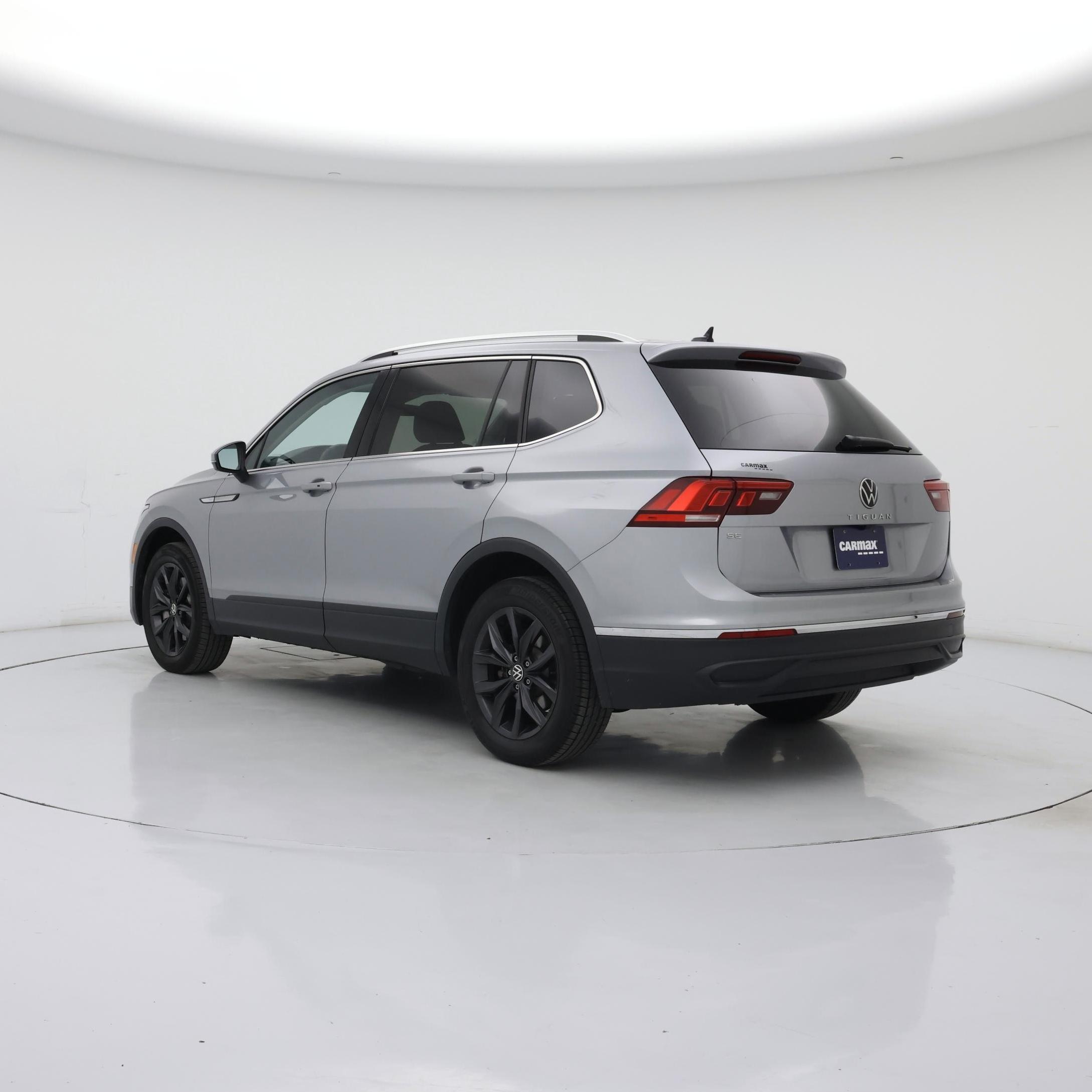 Thumbnail: 2024 Volkswagen Tiguan - 2