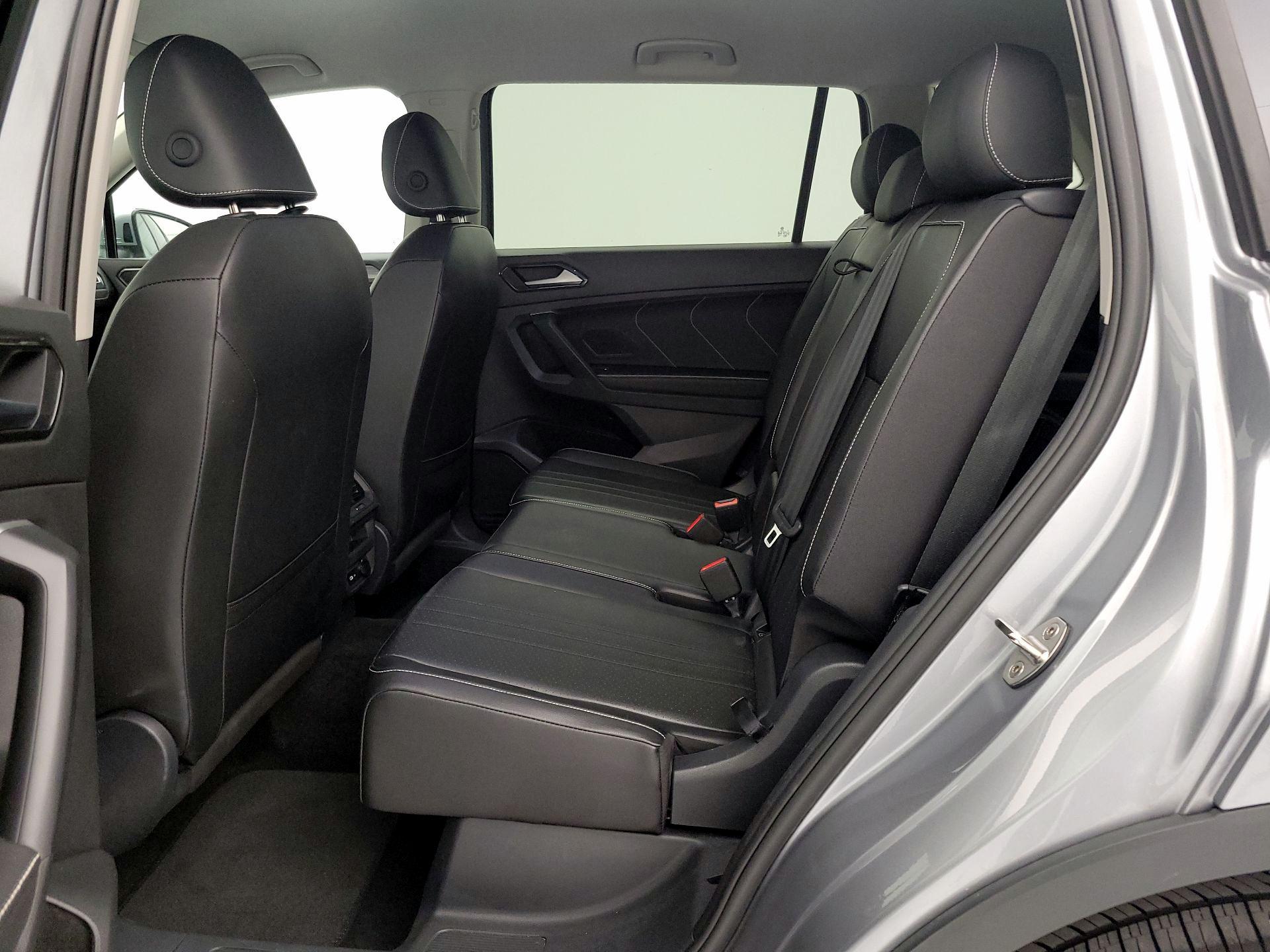 Thumbnail: 2024 Volkswagen Tiguan - 19