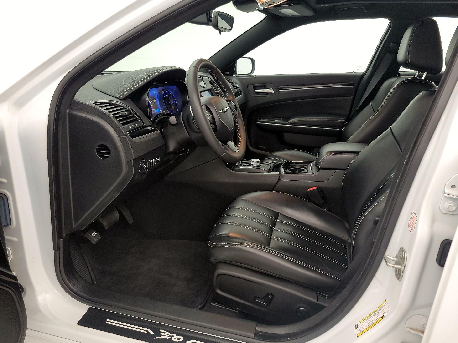 Thumbnail: 2023 Chrysler 300 - 11