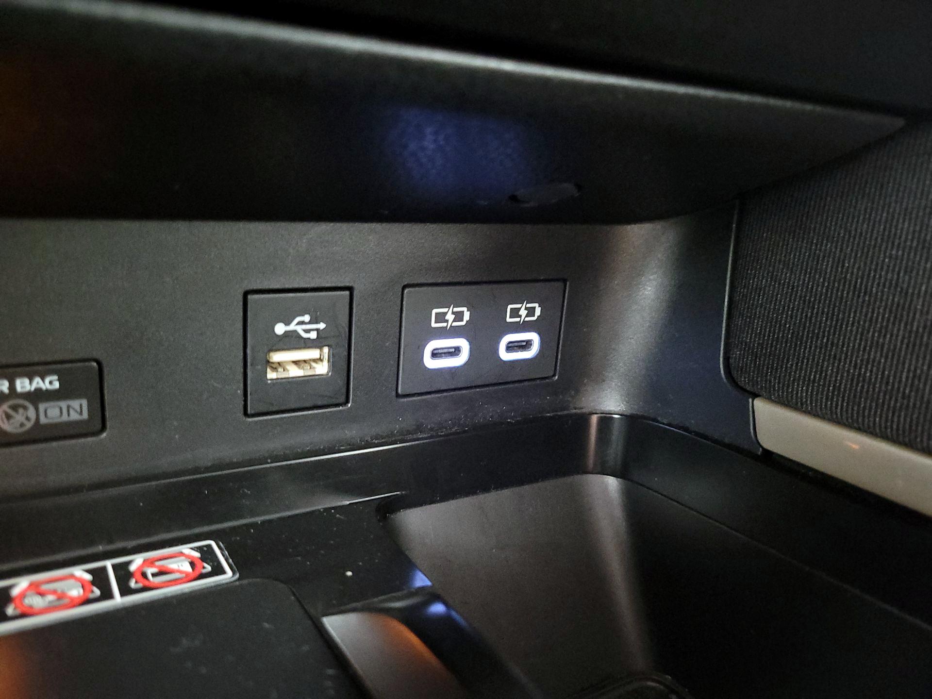 Thumbnail: 2025 Toyota Camry - 18