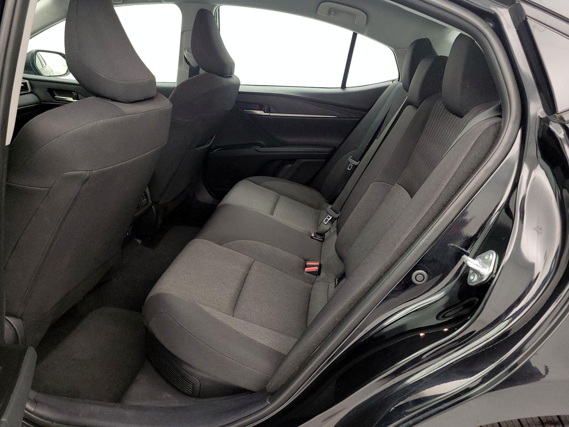 Thumbnail: 2025 Toyota Camry - 19