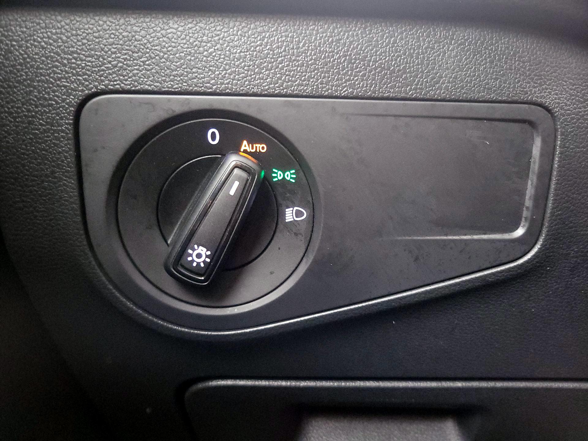 Thumbnail: 2024 Volkswagen Tiguan - 13