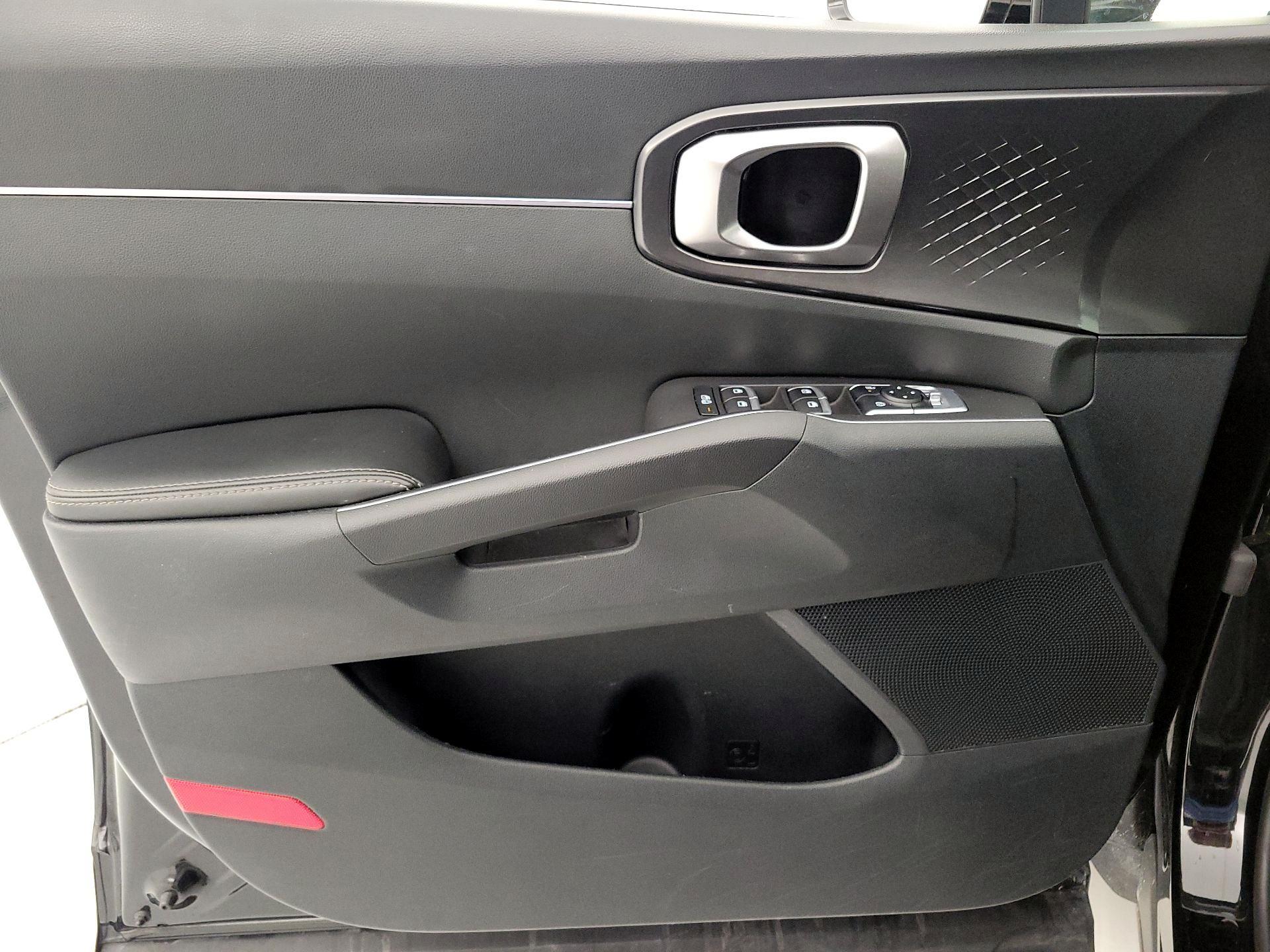 Thumbnail: 2024 Kia Sorento - 12