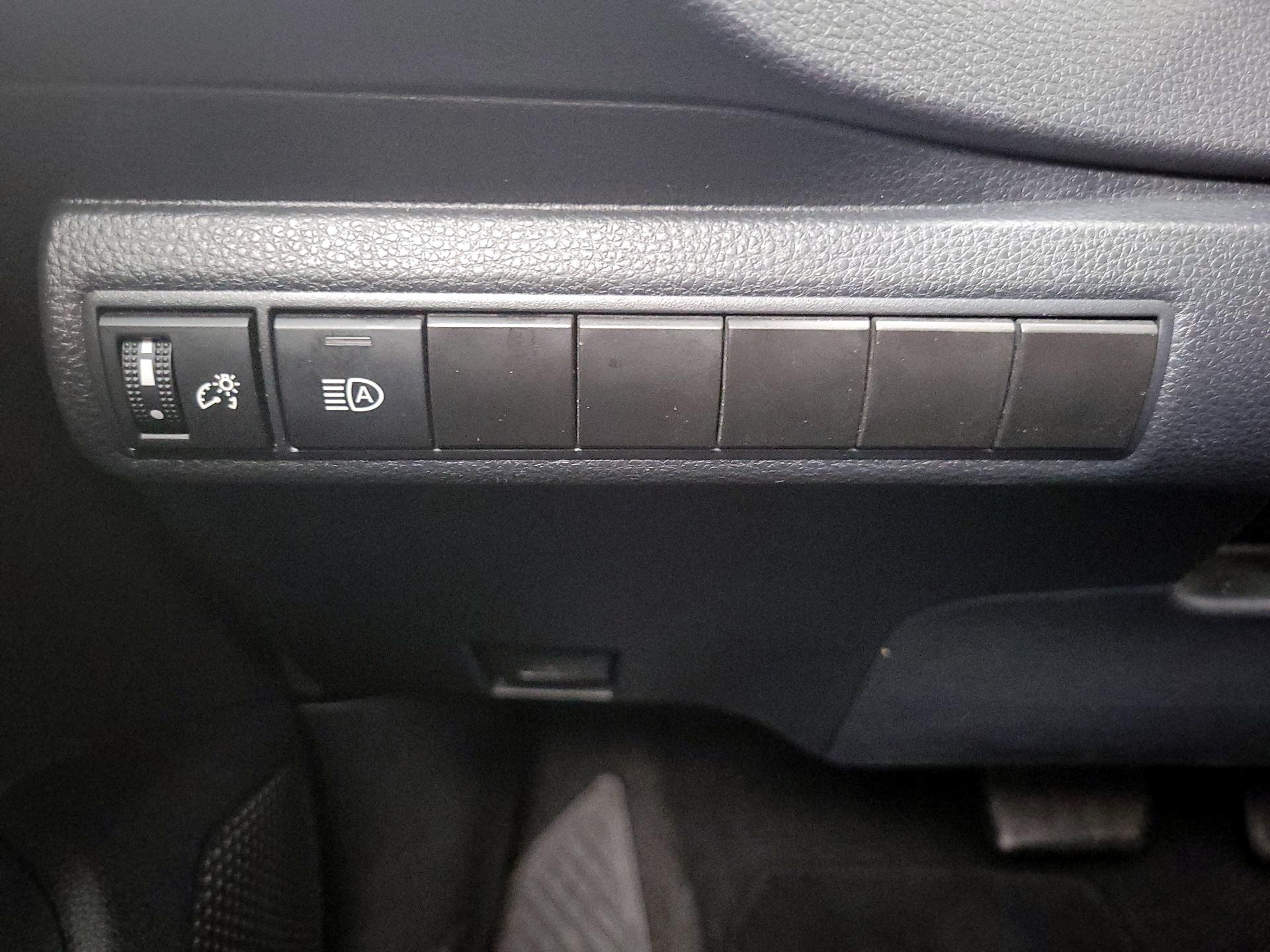 Thumbnail: 2024 Toyota Corolla - 13