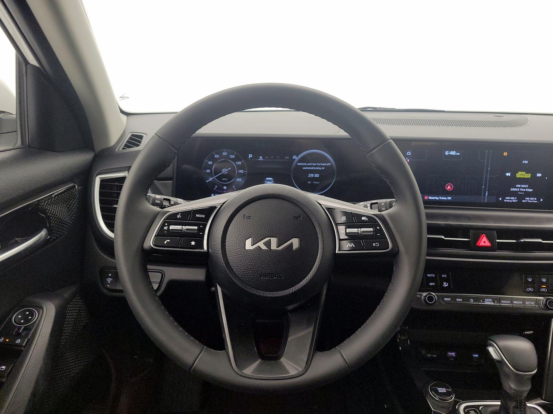 Thumbnail: 2024 Kia Seltos - 10