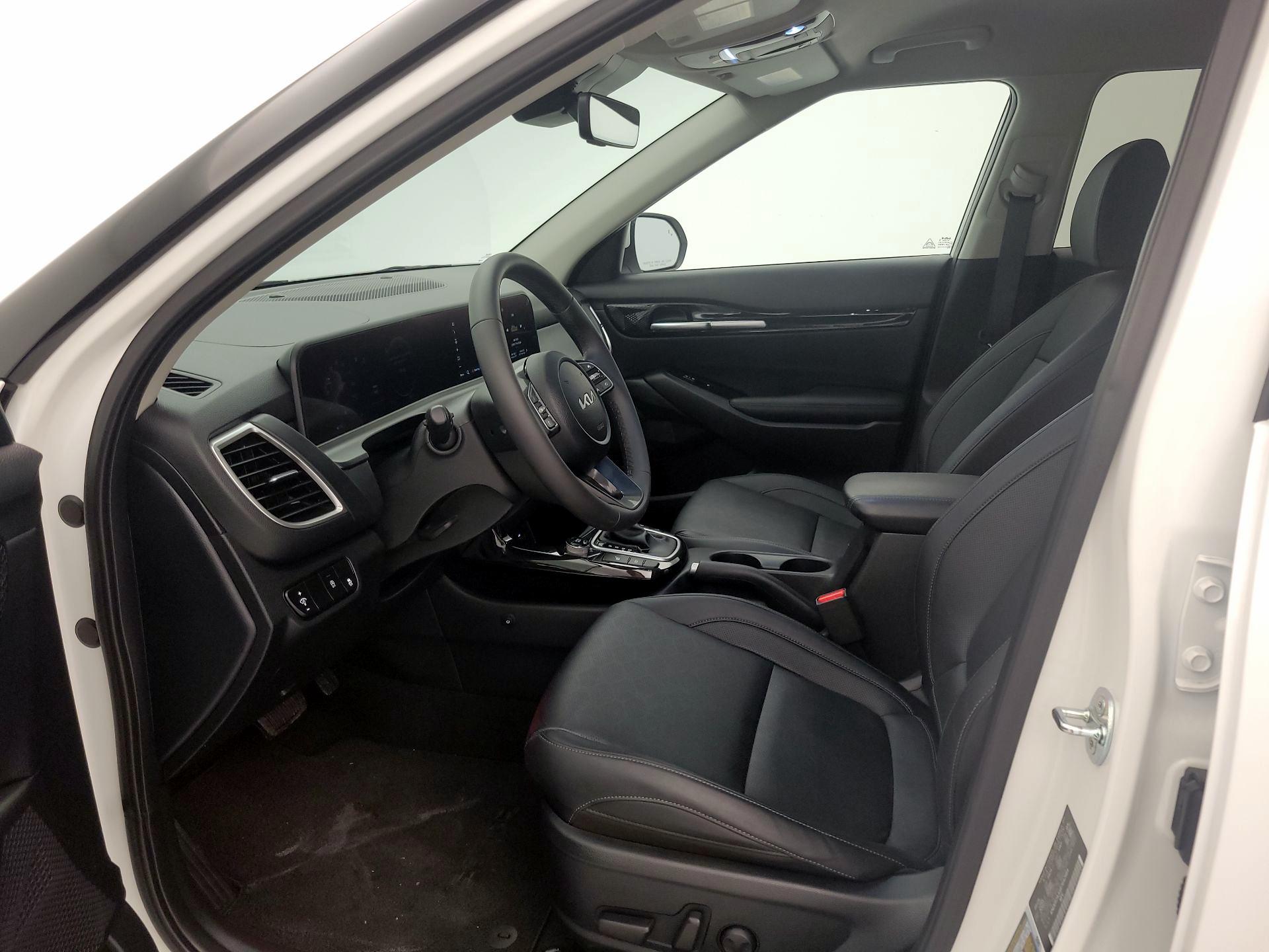 Thumbnail: 2024 Kia Seltos - 11