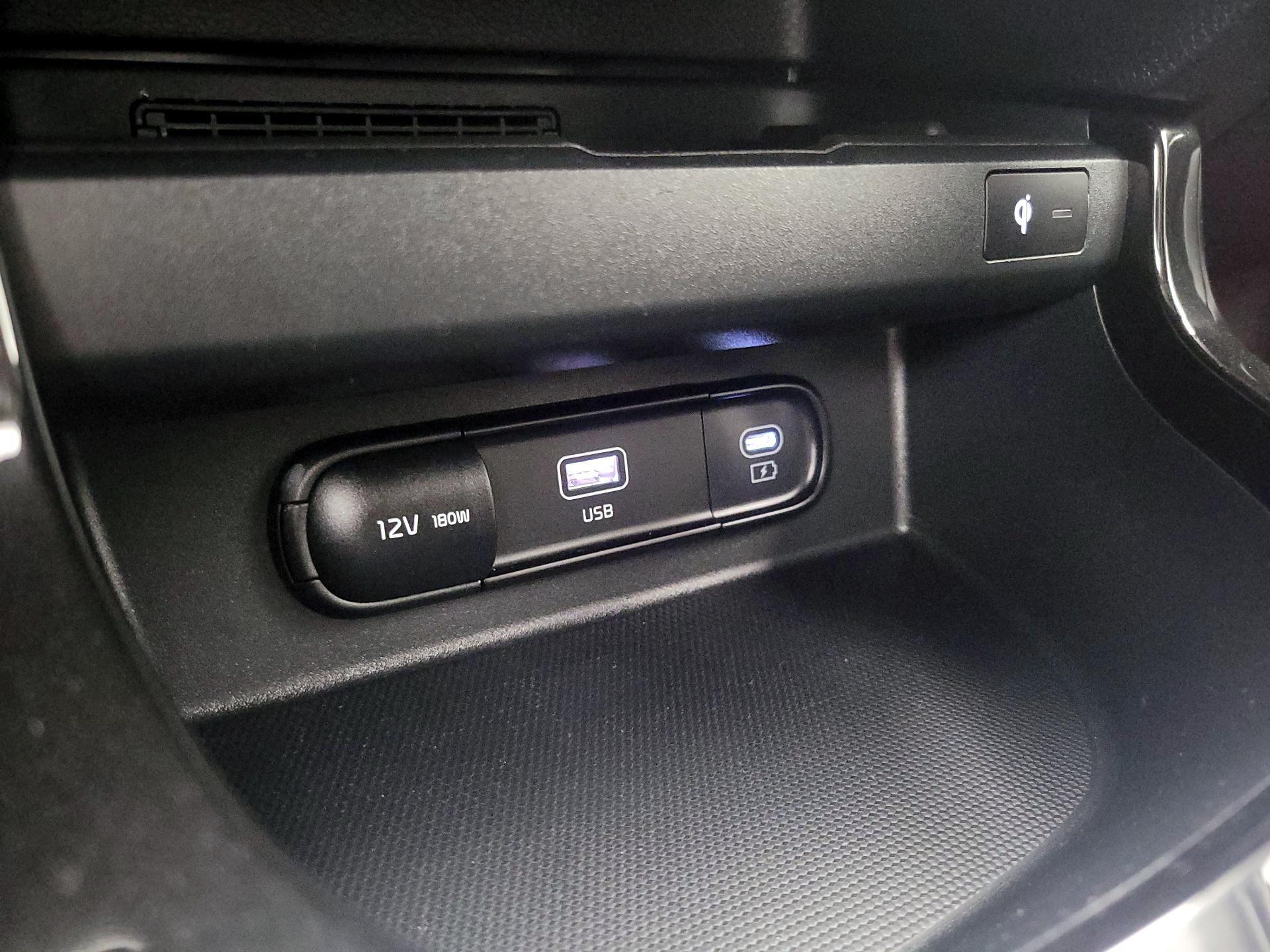 Thumbnail: 2024 Kia Seltos - 19