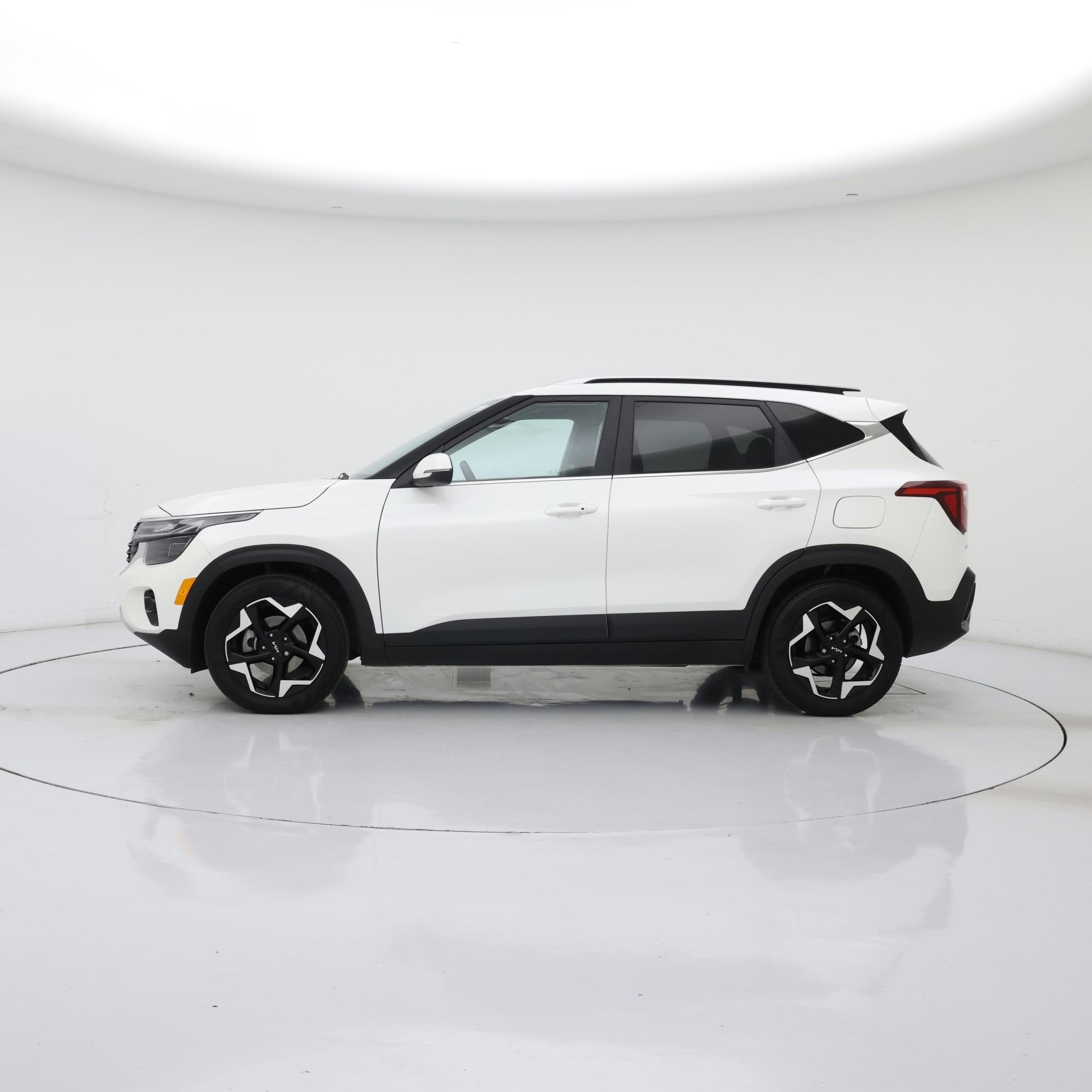 Thumbnail: 2024 Kia Seltos - 3