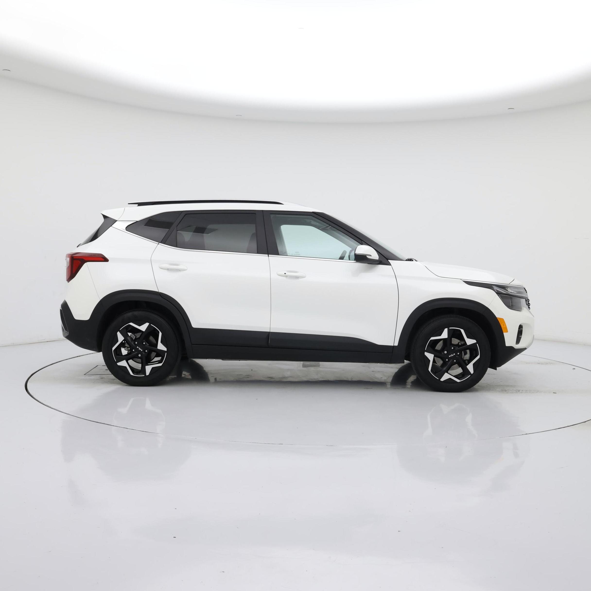 Thumbnail: 2024 Kia Seltos - 7