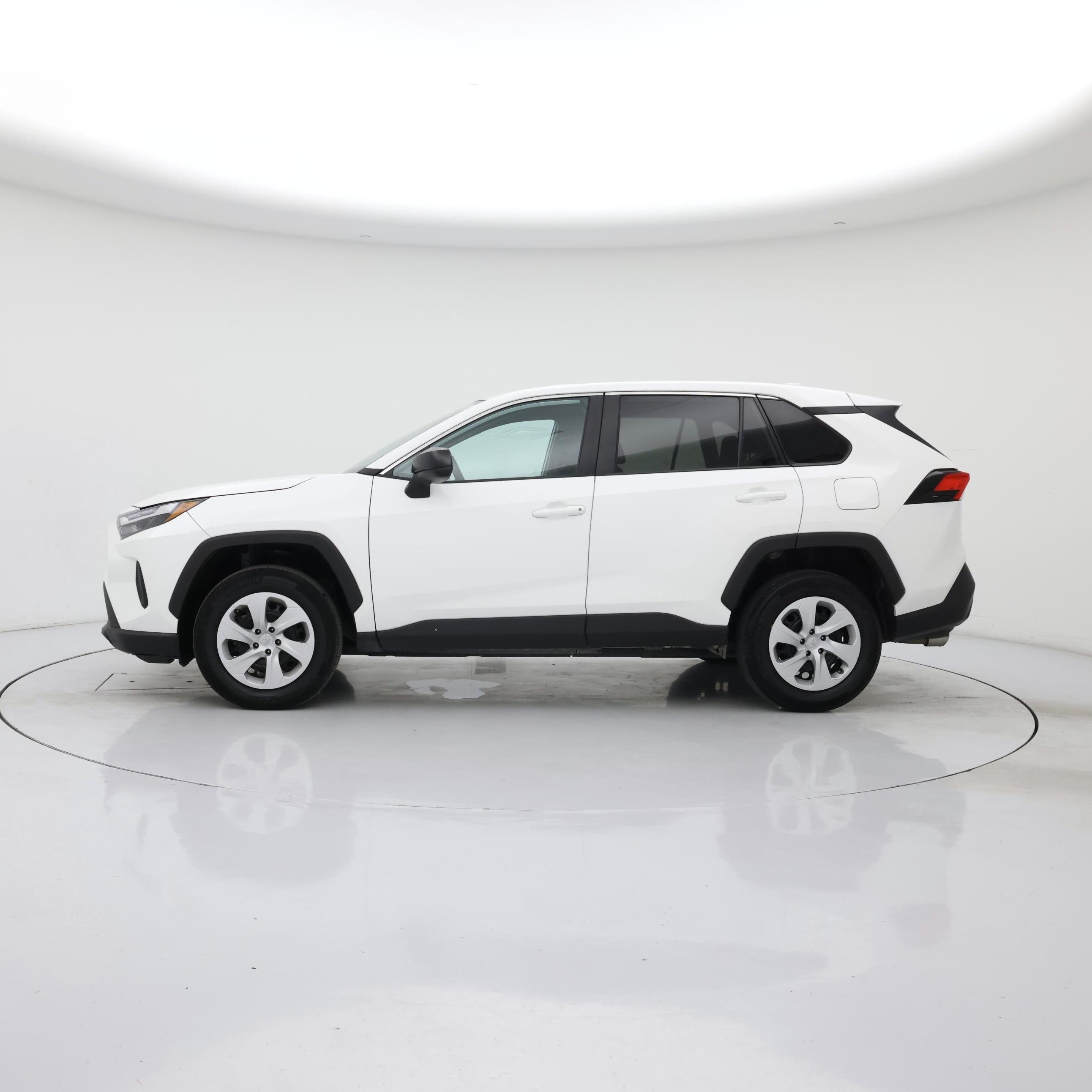 Thumbnail: 2024 Toyota RAV4 - 3