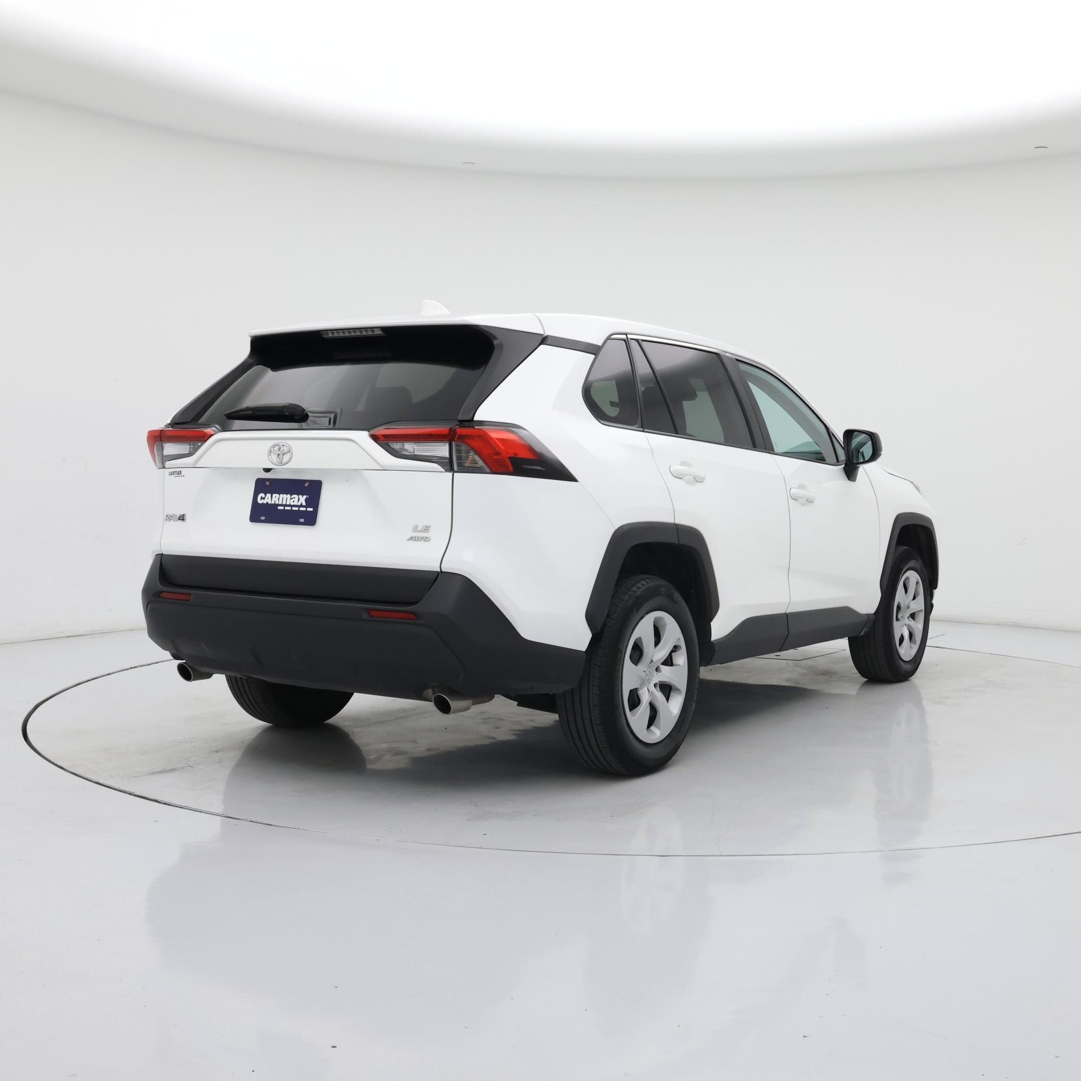 Thumbnail: 2024 Toyota RAV4 - 8