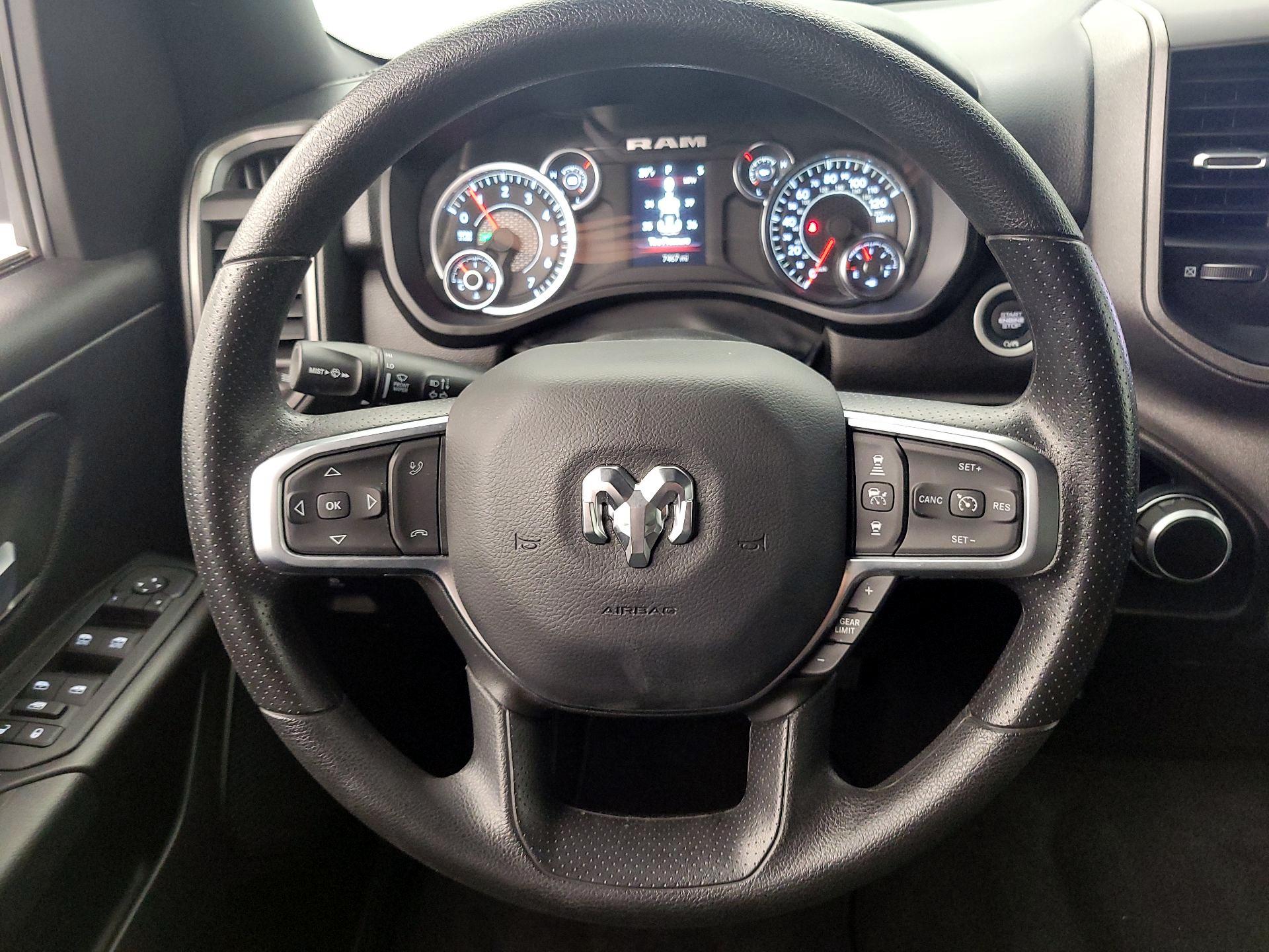 Thumbnail: 2025 RAM 1500 - 10