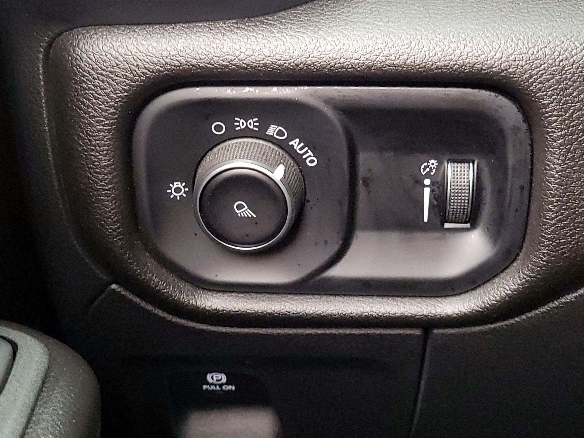 Thumbnail: 2025 RAM 1500 - 13