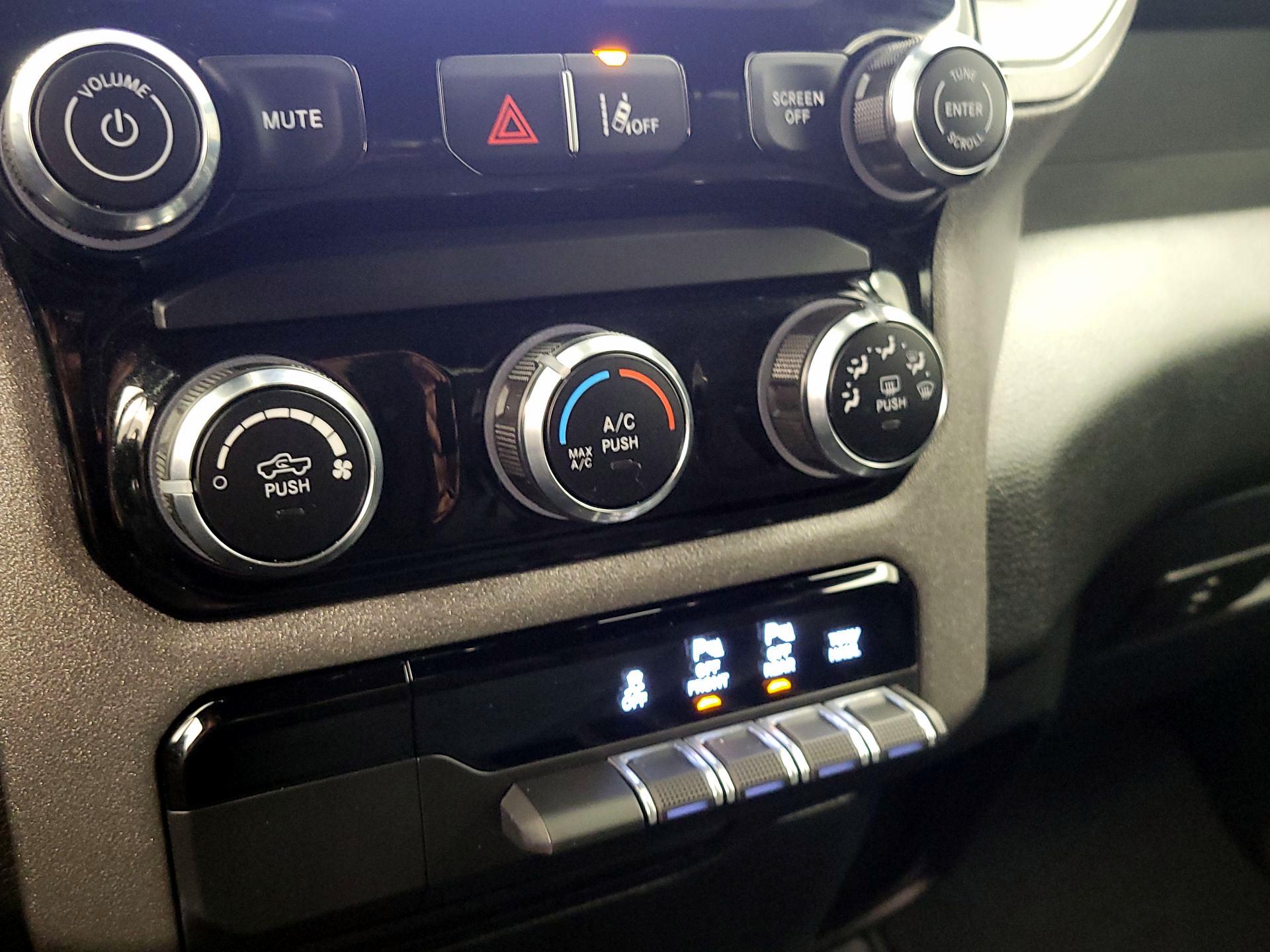 Thumbnail: 2025 RAM 1500 - 16