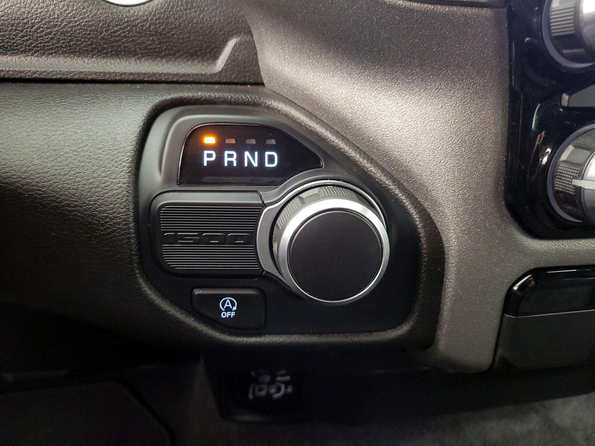 Thumbnail: 2025 RAM 1500 - 17