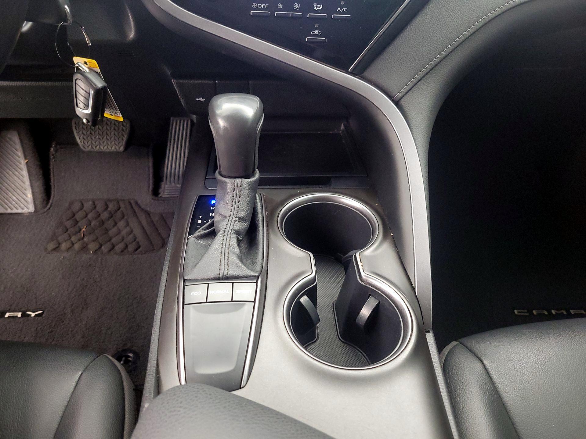 Thumbnail: 2023 Toyota Camry - 17