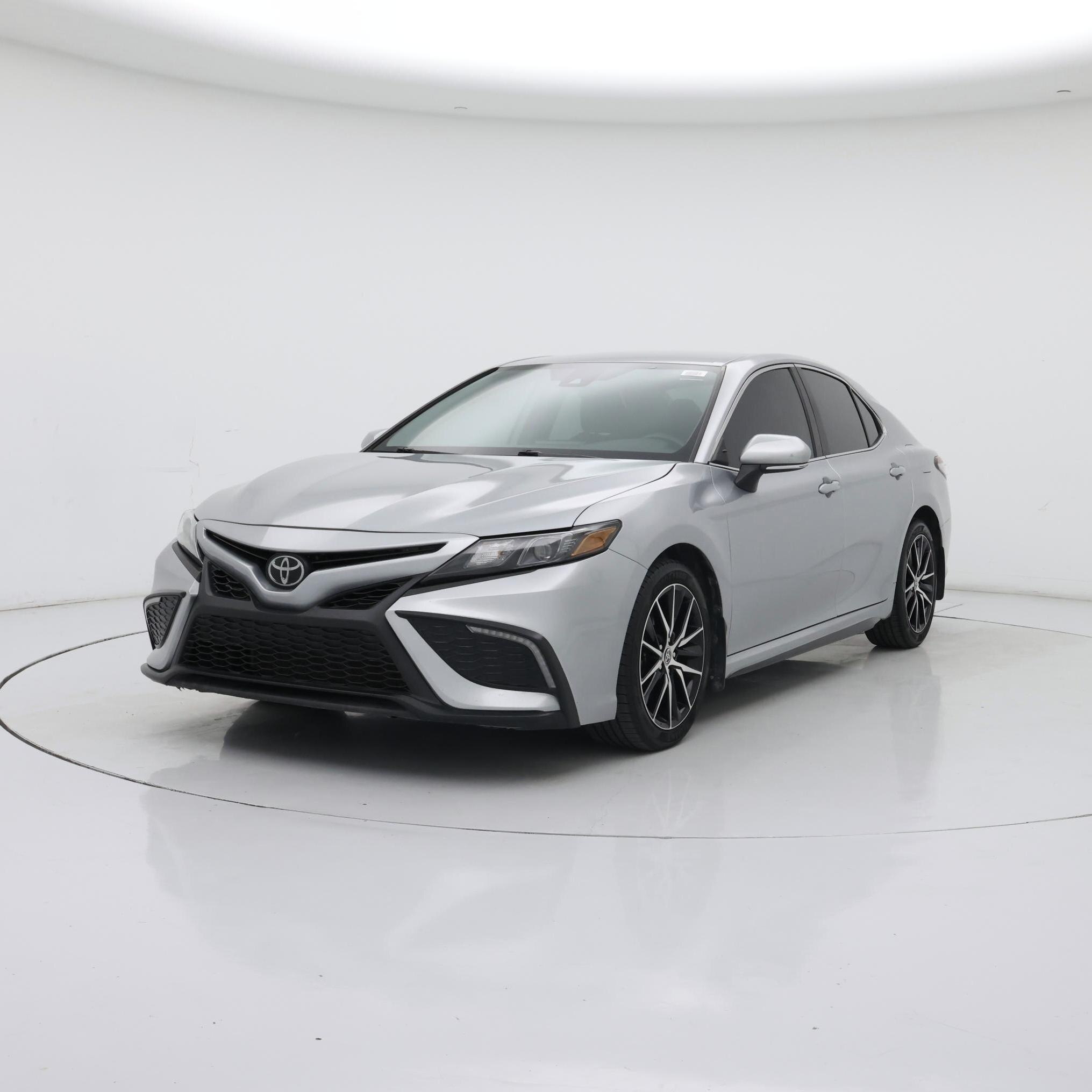 Thumbnail: 2023 Toyota Camry - 4