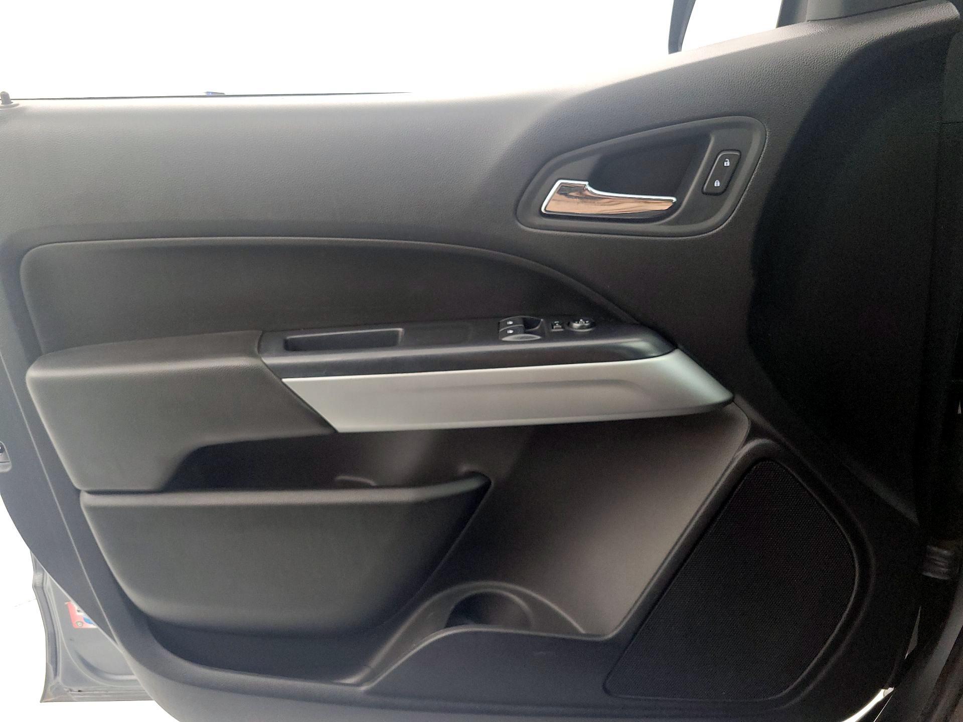 Thumbnail: 2021 Chevrolet Colorado - 12