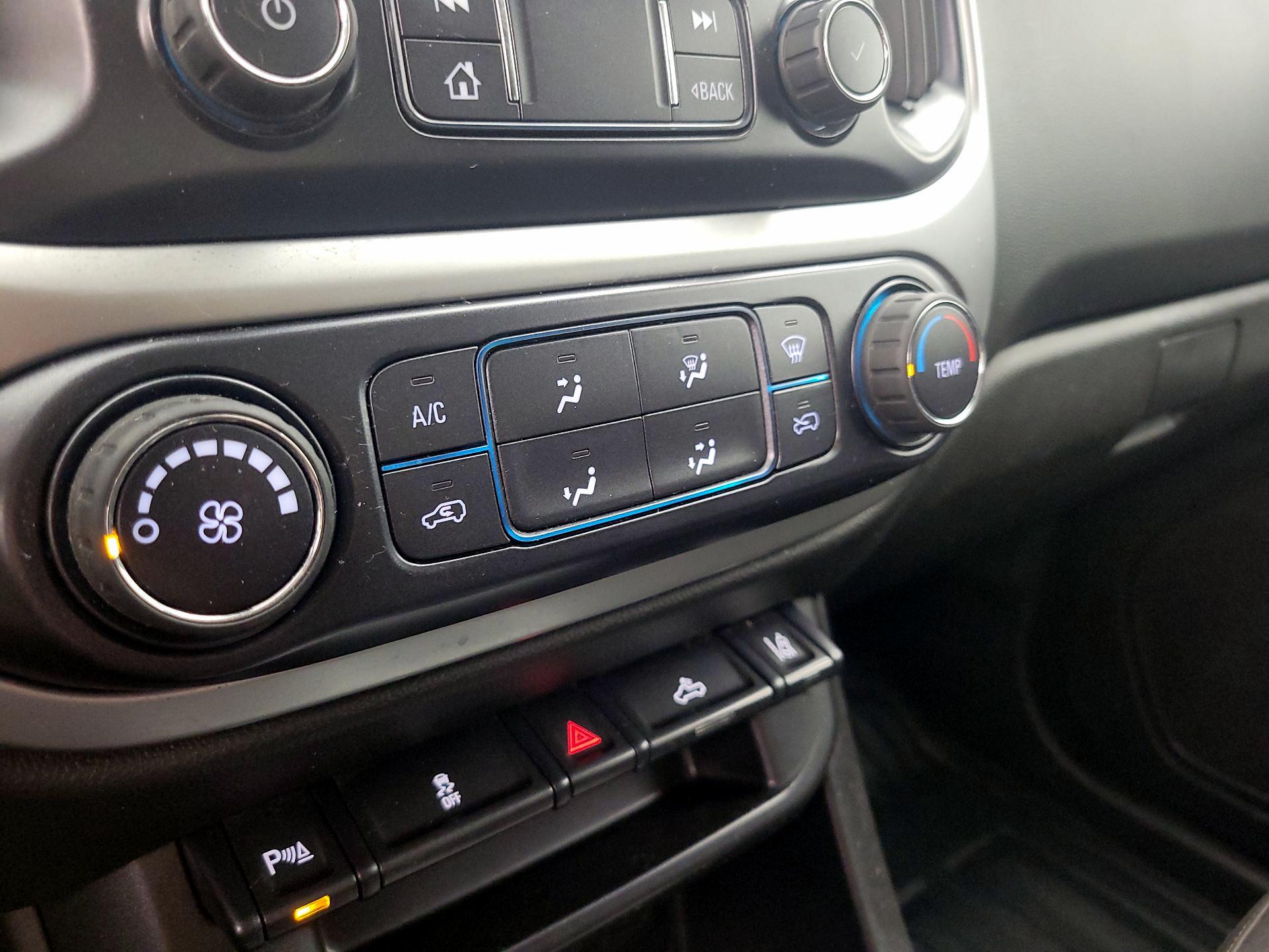 Thumbnail: 2021 Chevrolet Colorado - 16