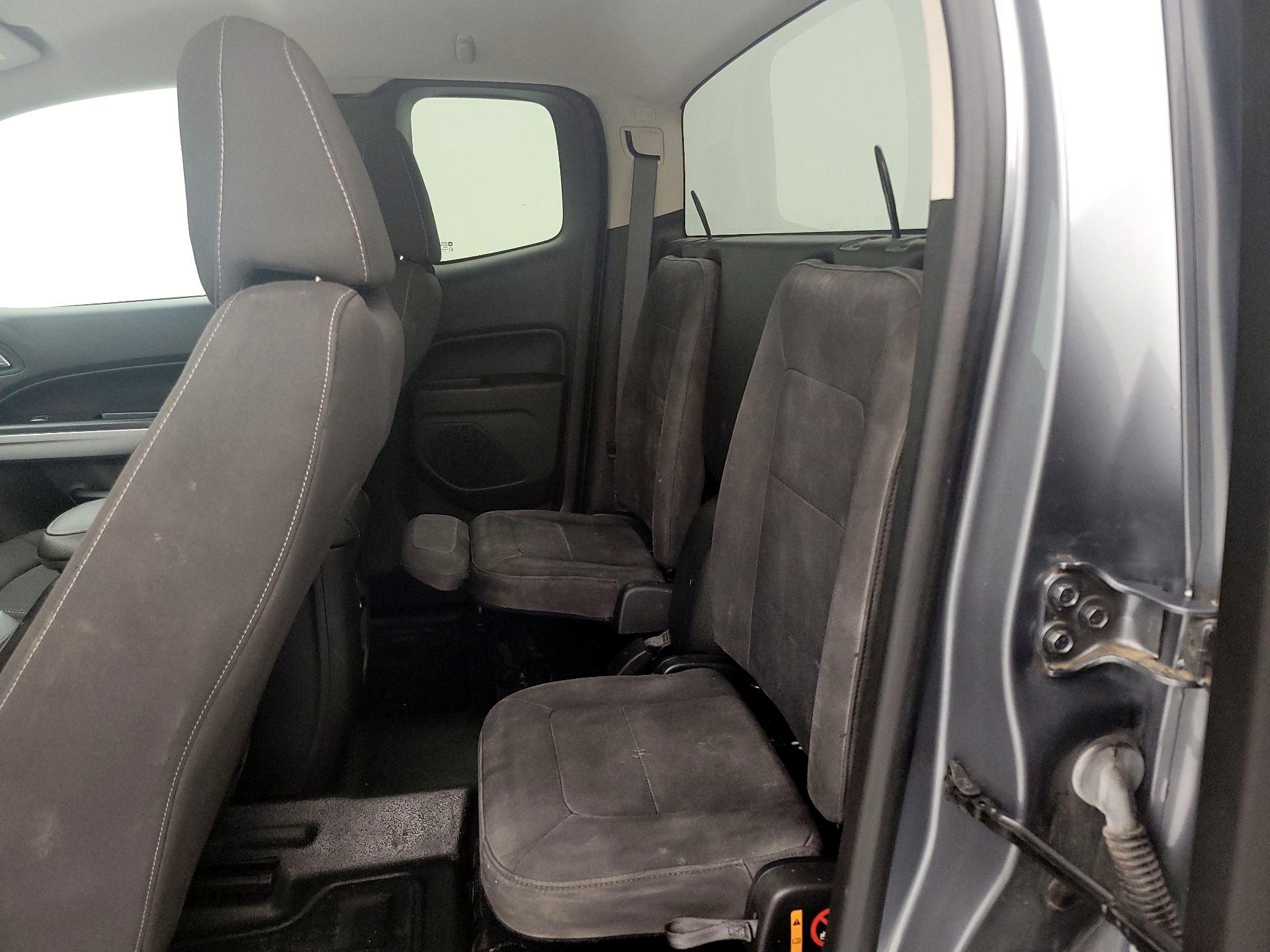 Thumbnail: 2021 Chevrolet Colorado - 19