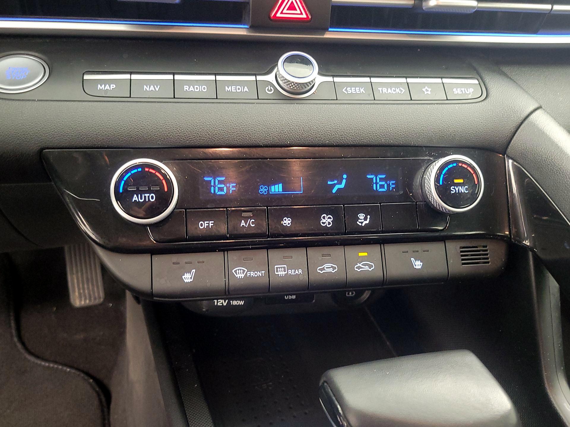 Thumbnail: 2023 Hyundai Elantra - 17