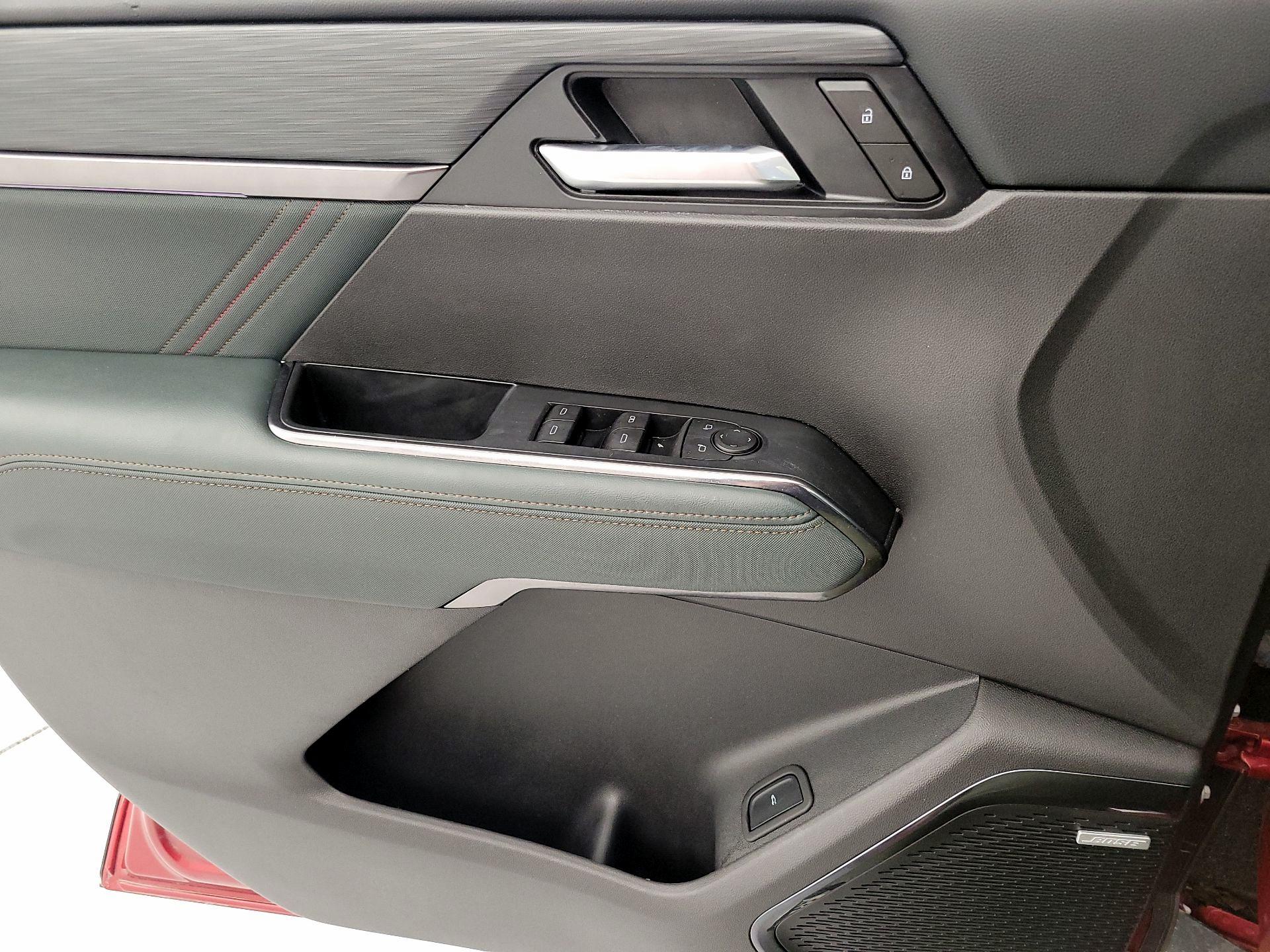 Thumbnail: 2025 GMC Acadia - 12