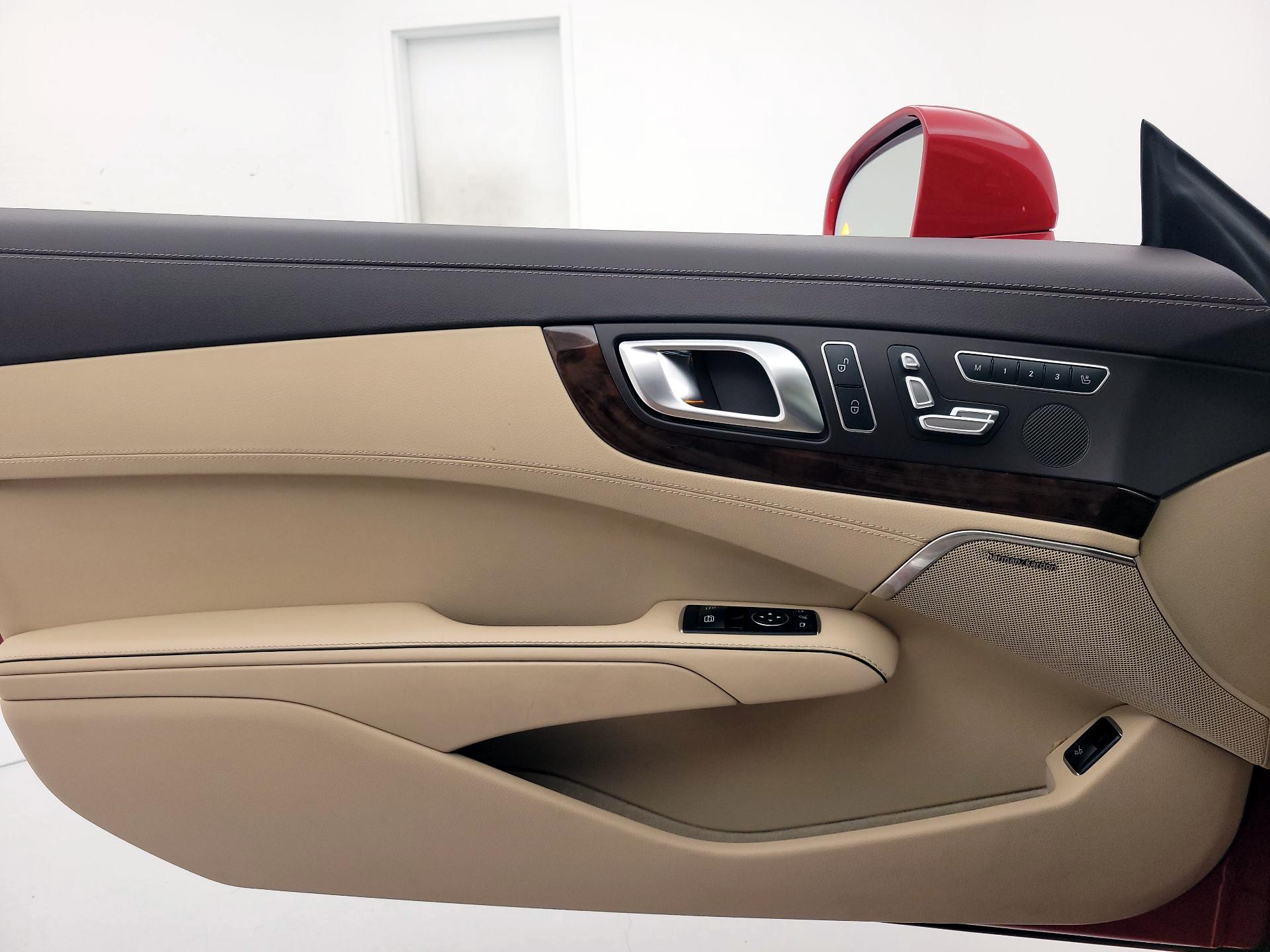 Thumbnail: 2015 Mercedes-Benz SL-Class - 12