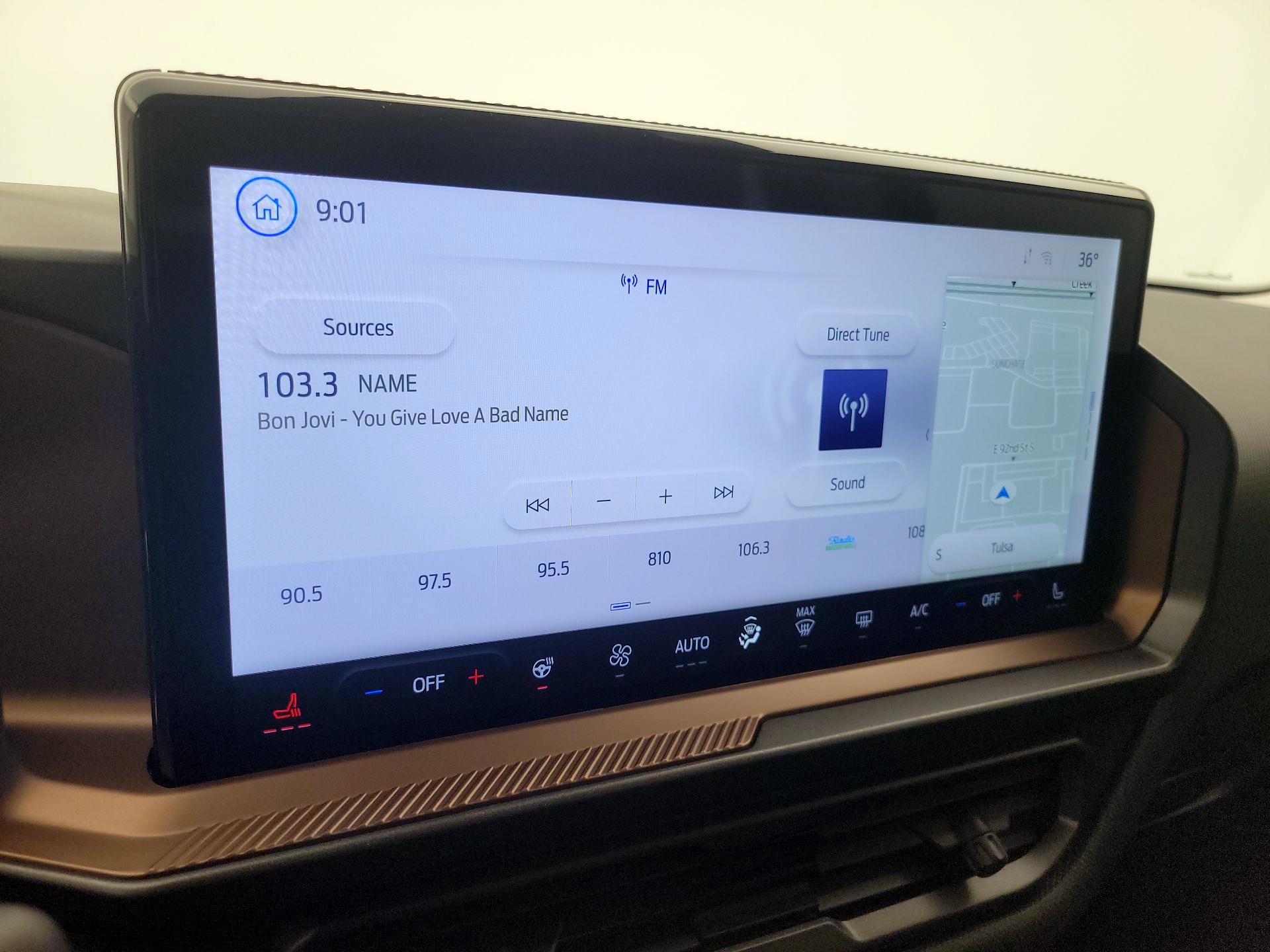 Thumbnail: 2025 Ford Bronco Sport - 16