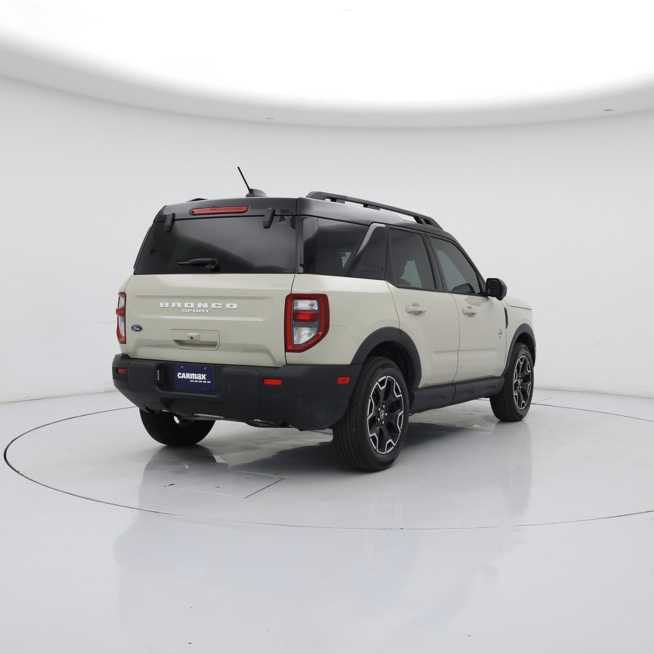 Thumbnail: 2025 Ford Bronco Sport - 8