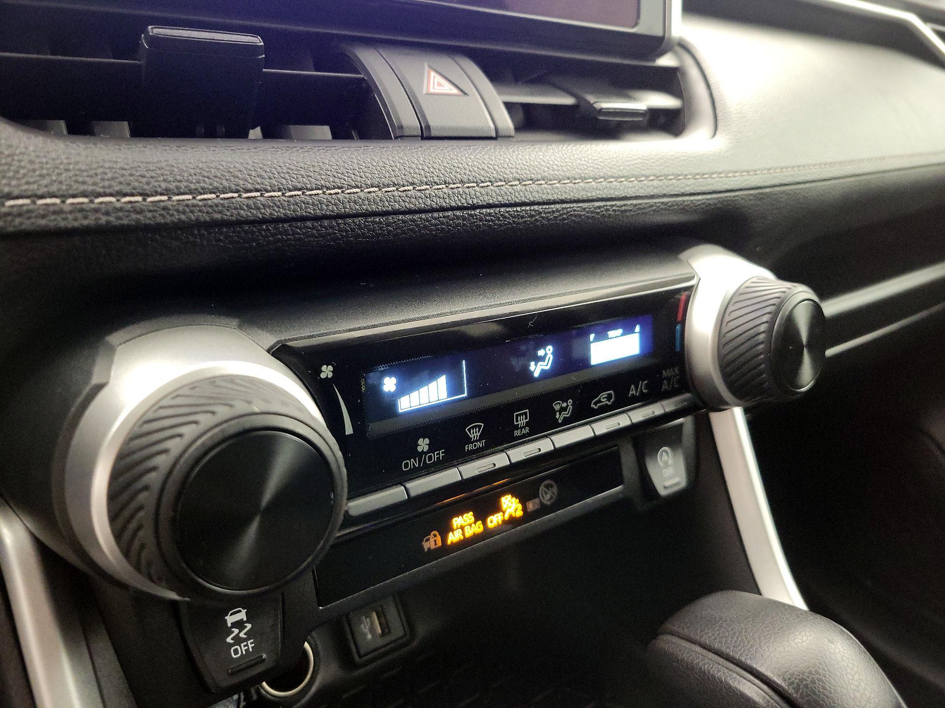 Thumbnail: 2024 Toyota RAV4 - 16