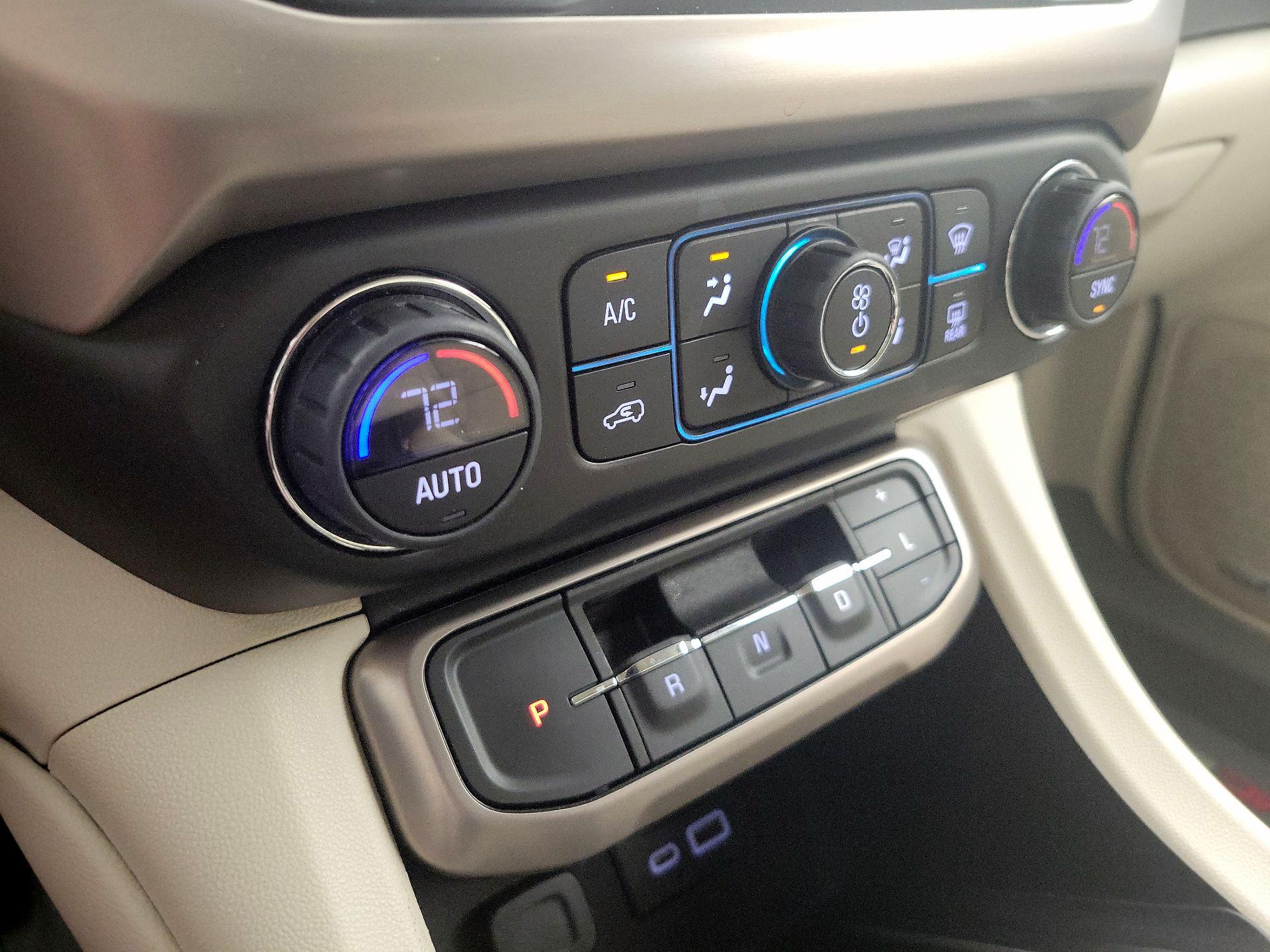 Thumbnail: 2021 GMC Acadia - 17