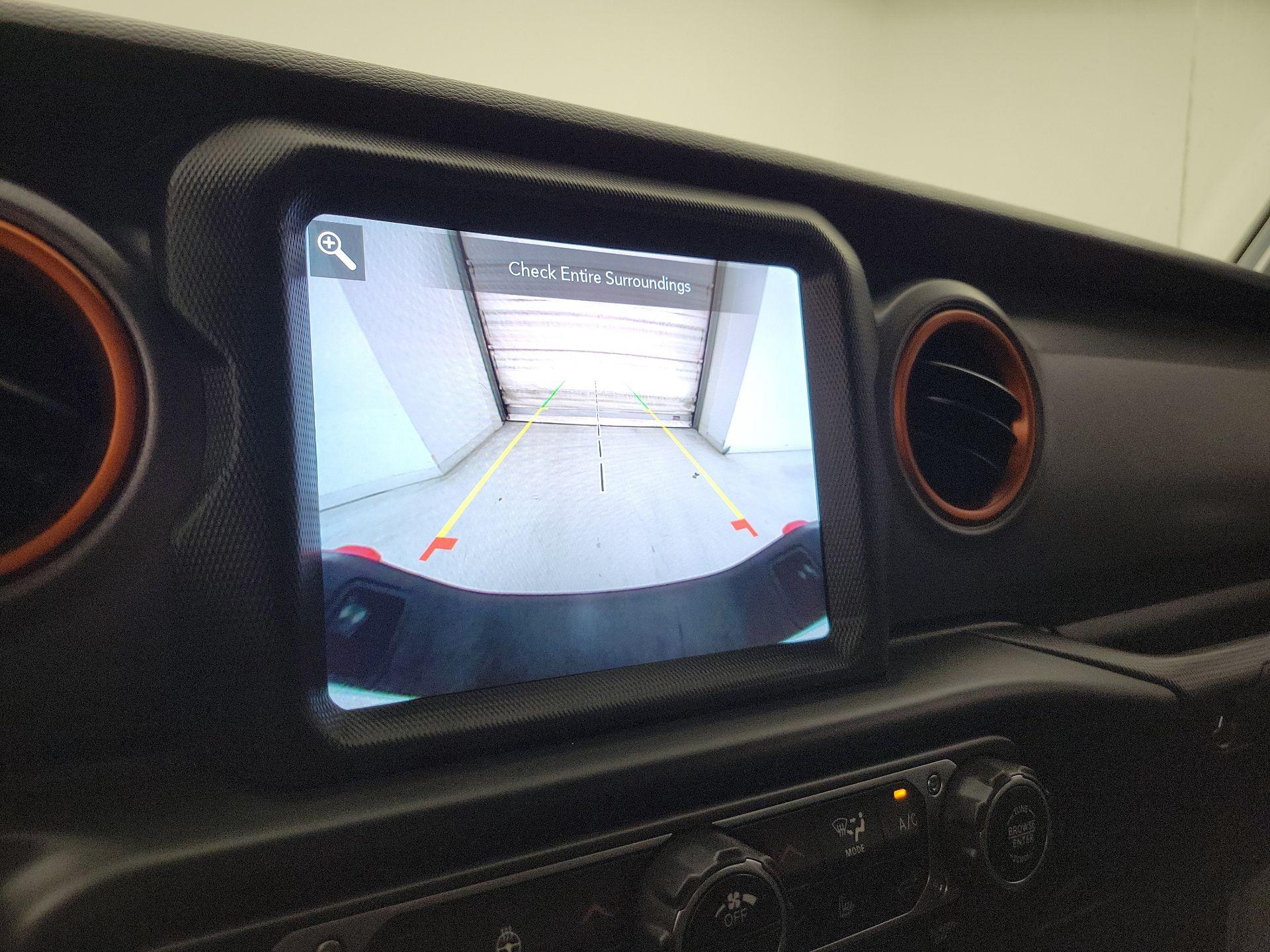 Thumbnail: 2023 Jeep Gladiator - 15