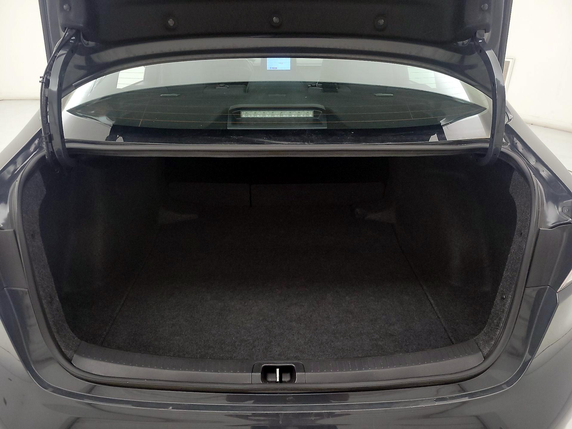 Thumbnail: 2025 Toyota Corolla - 20