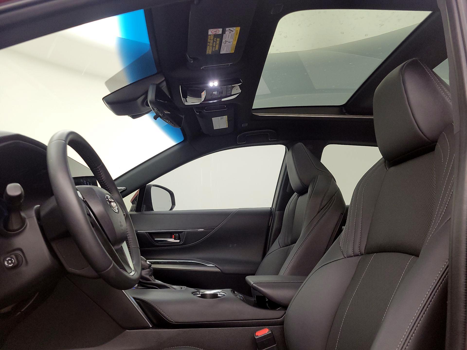 Thumbnail: 2024 Toyota Venza - 19