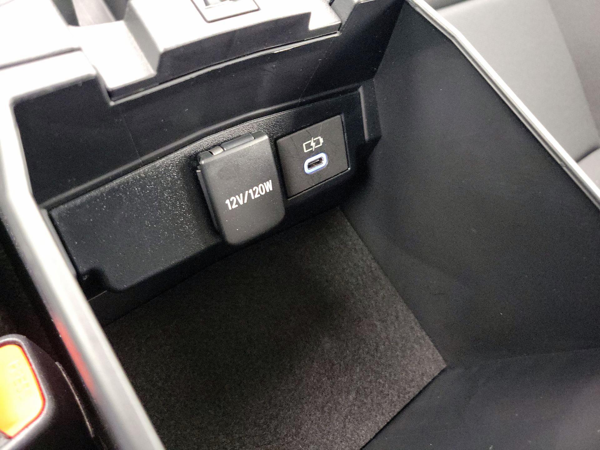 Thumbnail: 2025 Toyota Corolla - 18