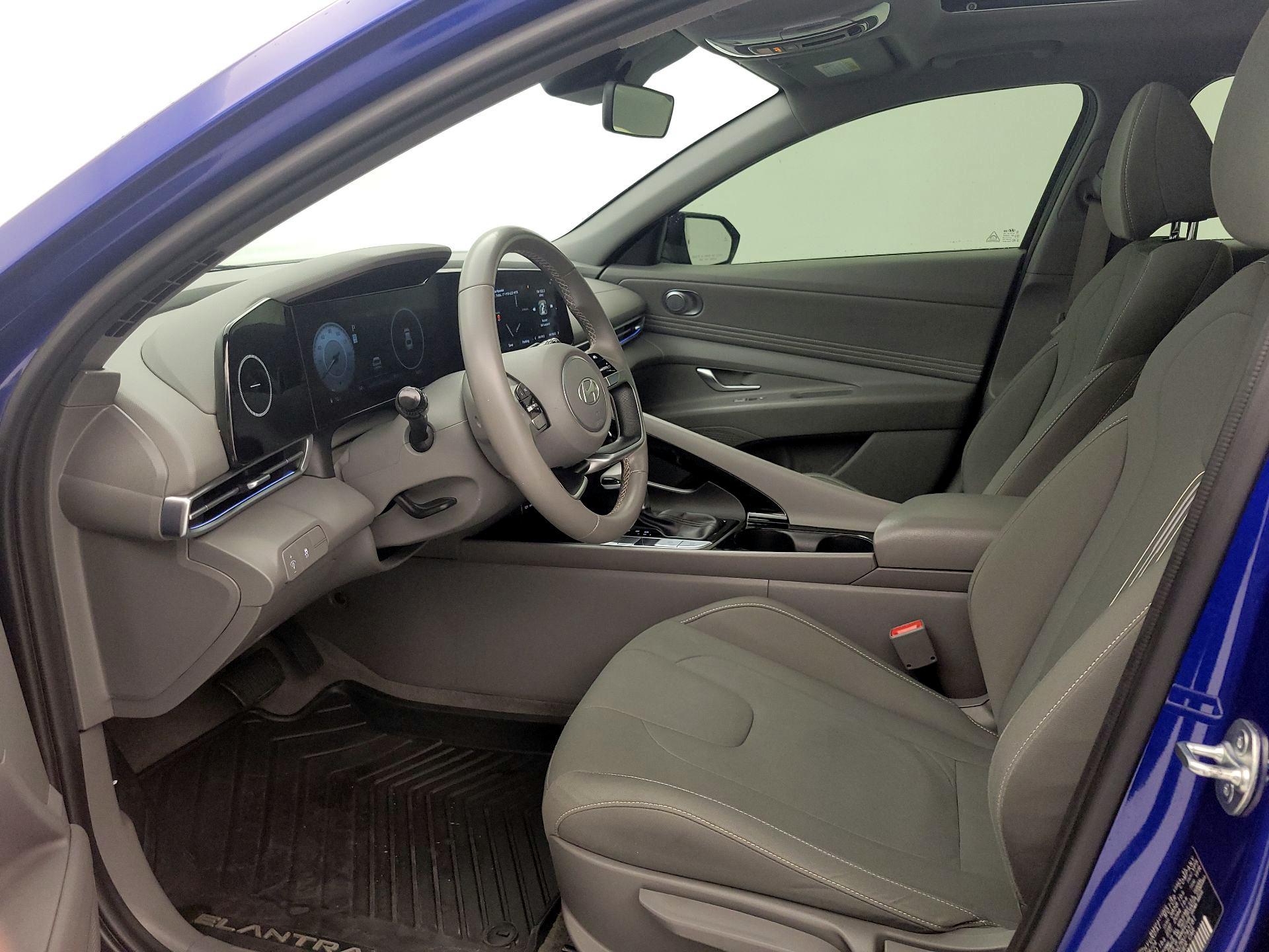 Thumbnail: 2024 Hyundai Elantra - 11