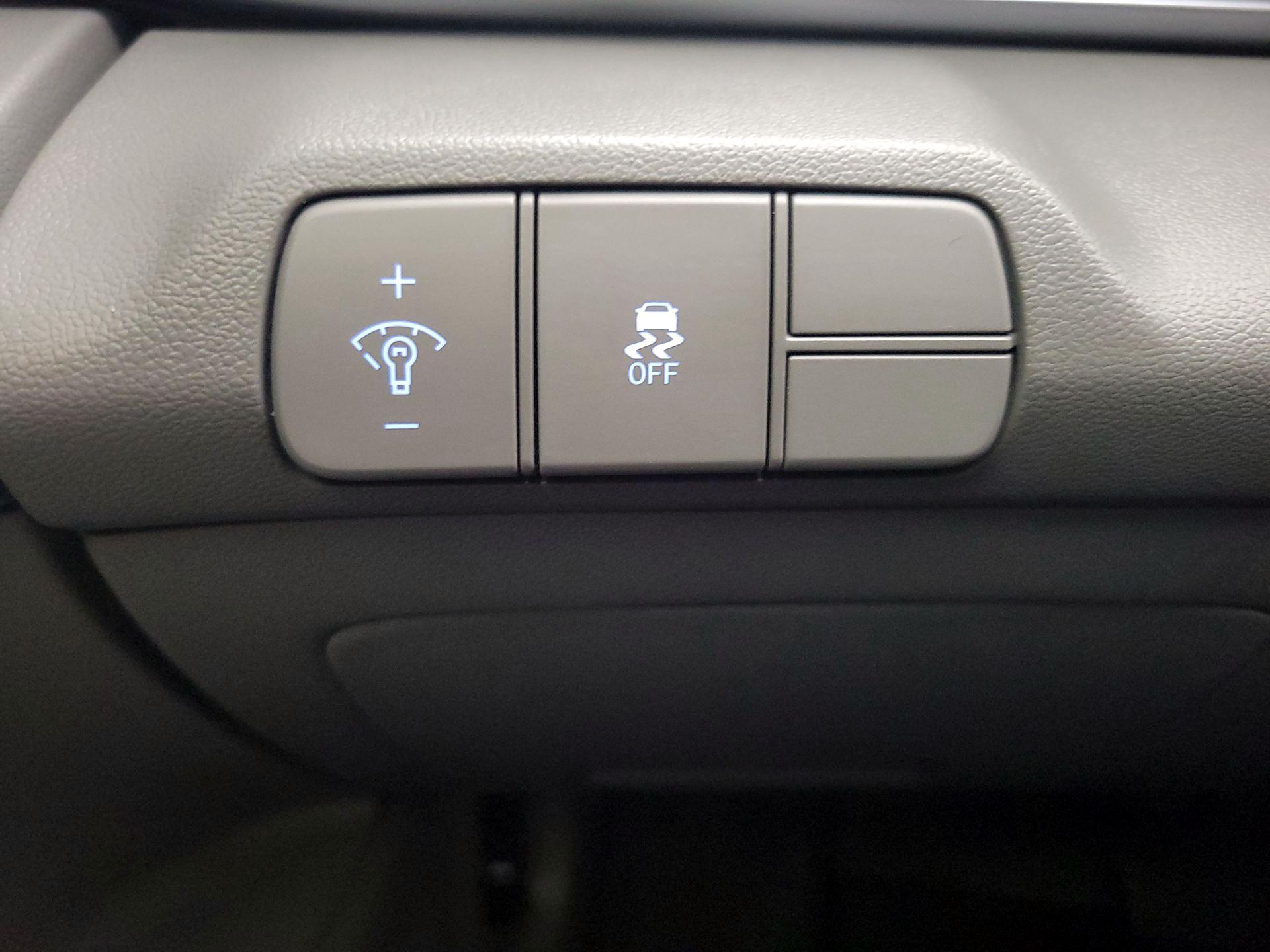 Thumbnail: 2024 Hyundai Elantra - 13