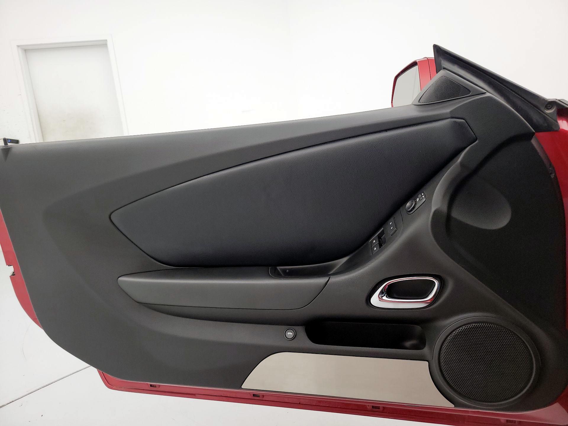 Thumbnail: 2014 Chevrolet Camaro - 12