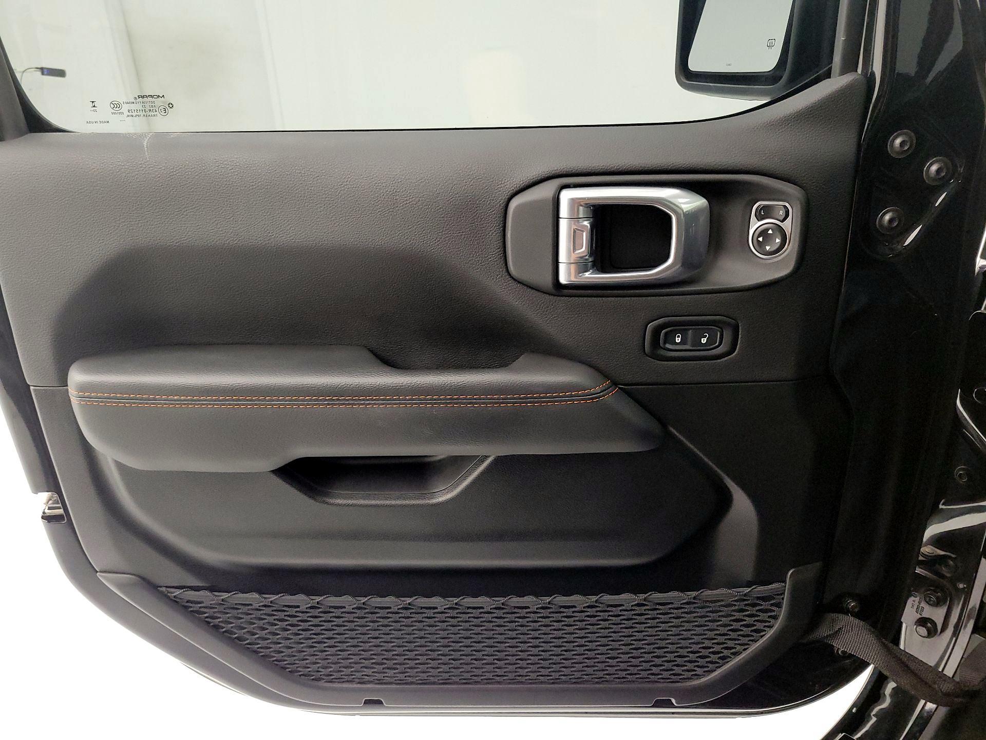 Thumbnail: 2023 Jeep Gladiator - 12