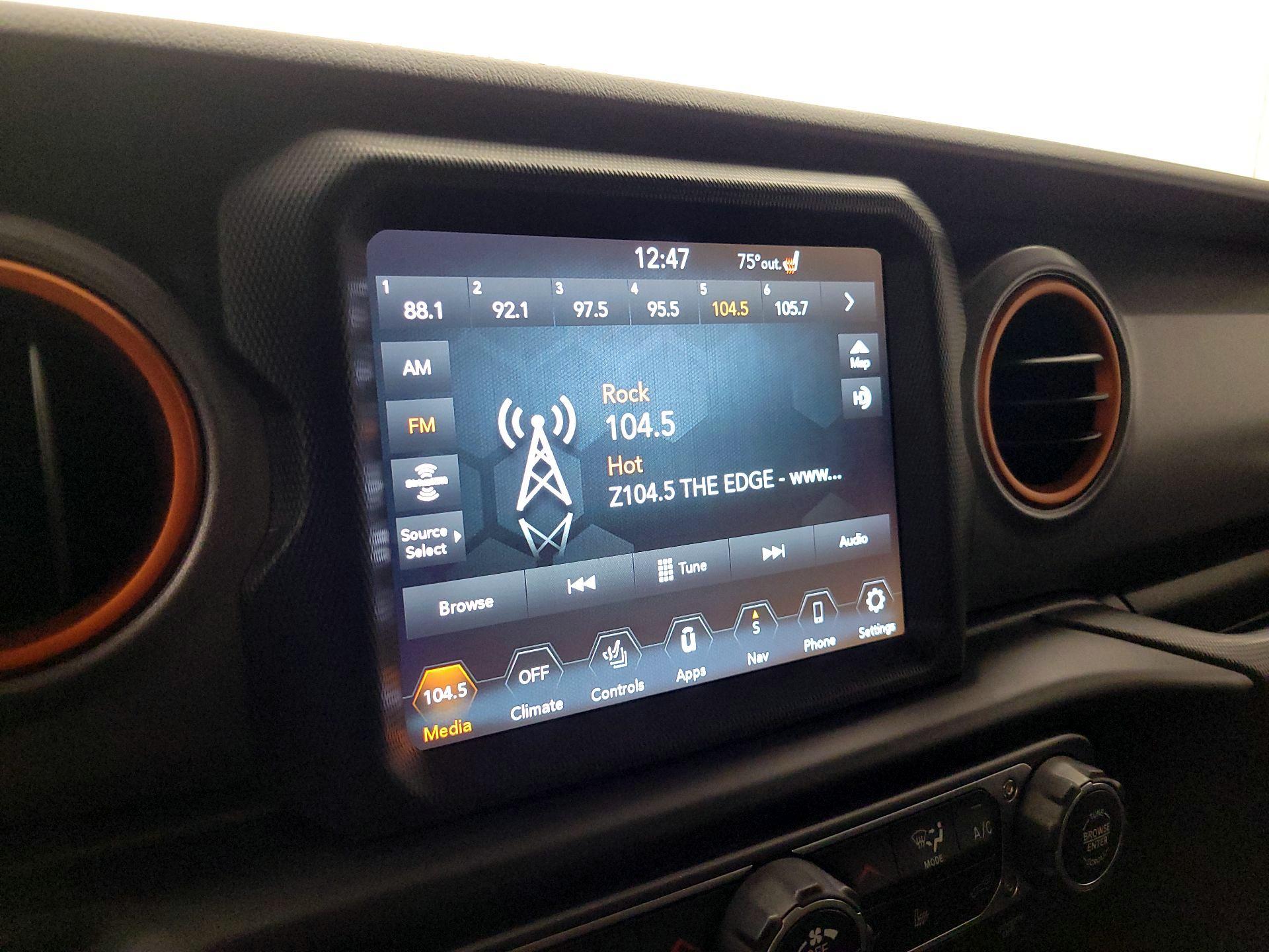 Thumbnail: 2023 Jeep Gladiator - 16