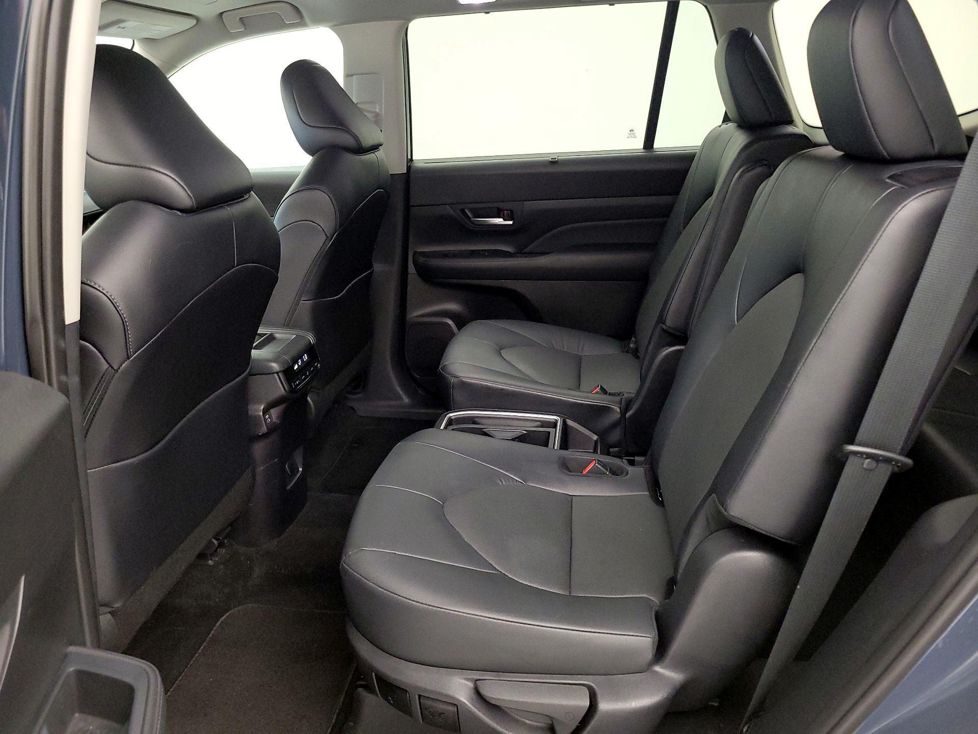 Thumbnail: 2025 Toyota Grand Highlander - 19